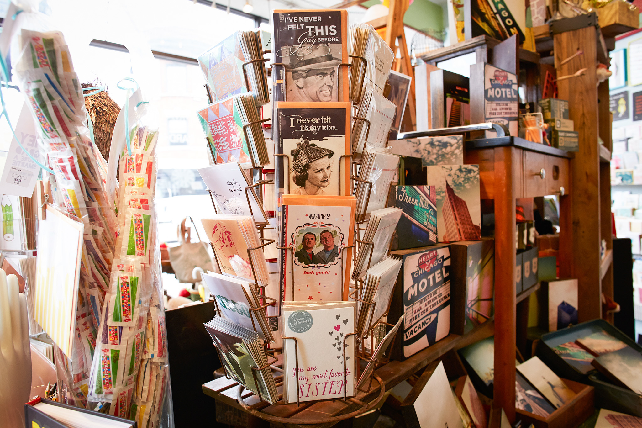 Gift shops for wedding, birthday and anniversary presents