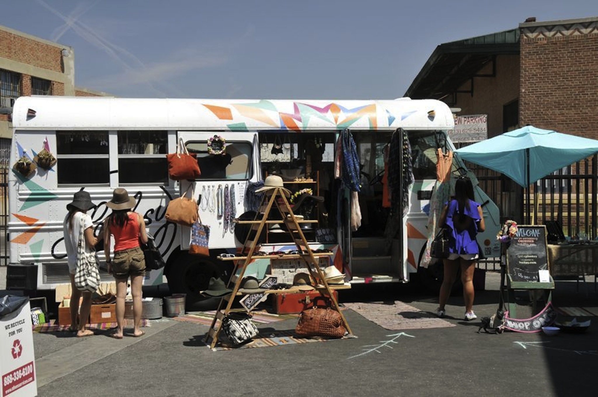 Flea market options in Los Angeles for bargainhunters