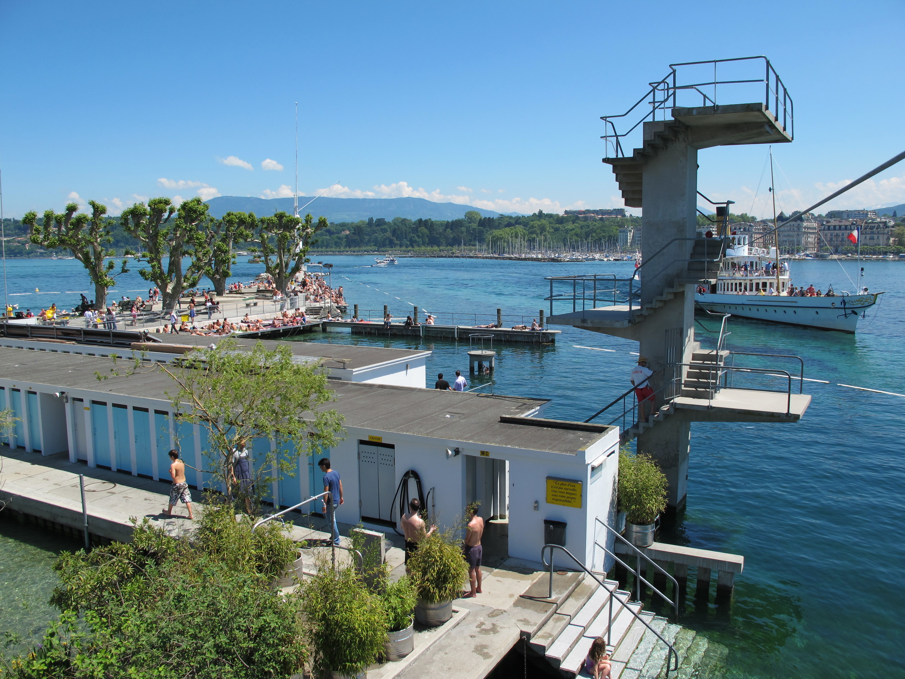 The best places to swim in Switzerland Pools, rivers and lakes Time
