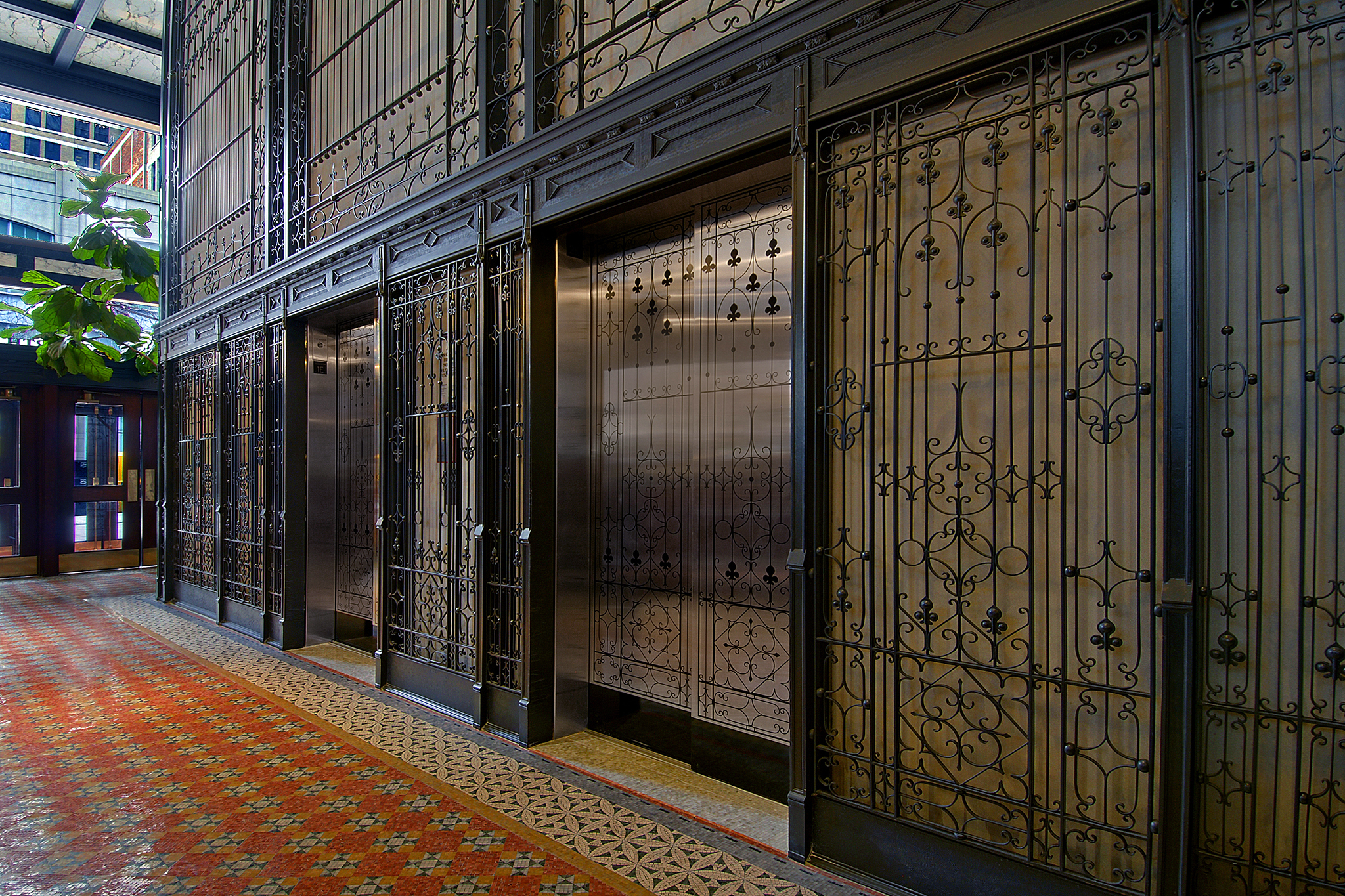 Downtown Chicago hotels in the Loop near Chicago attractions