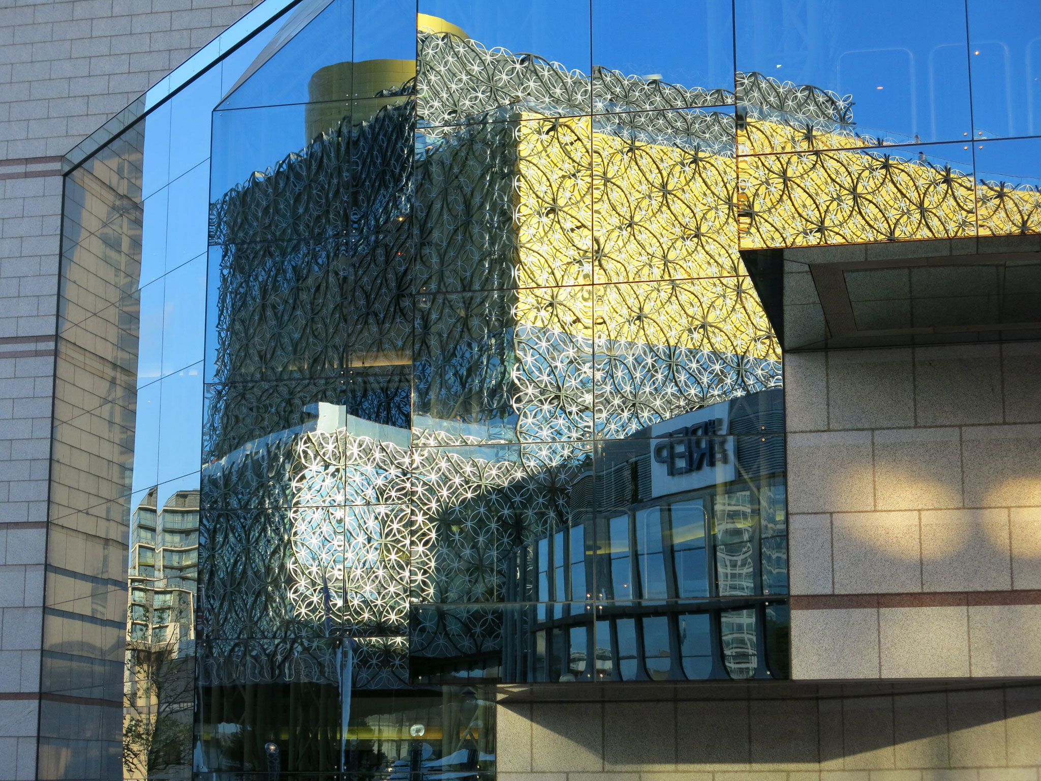 22 glistening photos of Birmingham's modern architecture