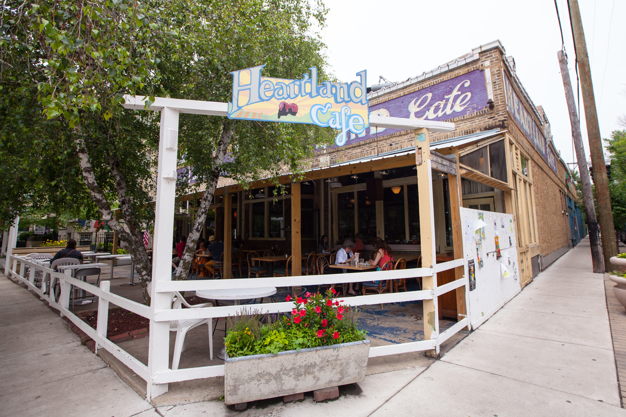 A complete guide to the Rogers Park neighborhood