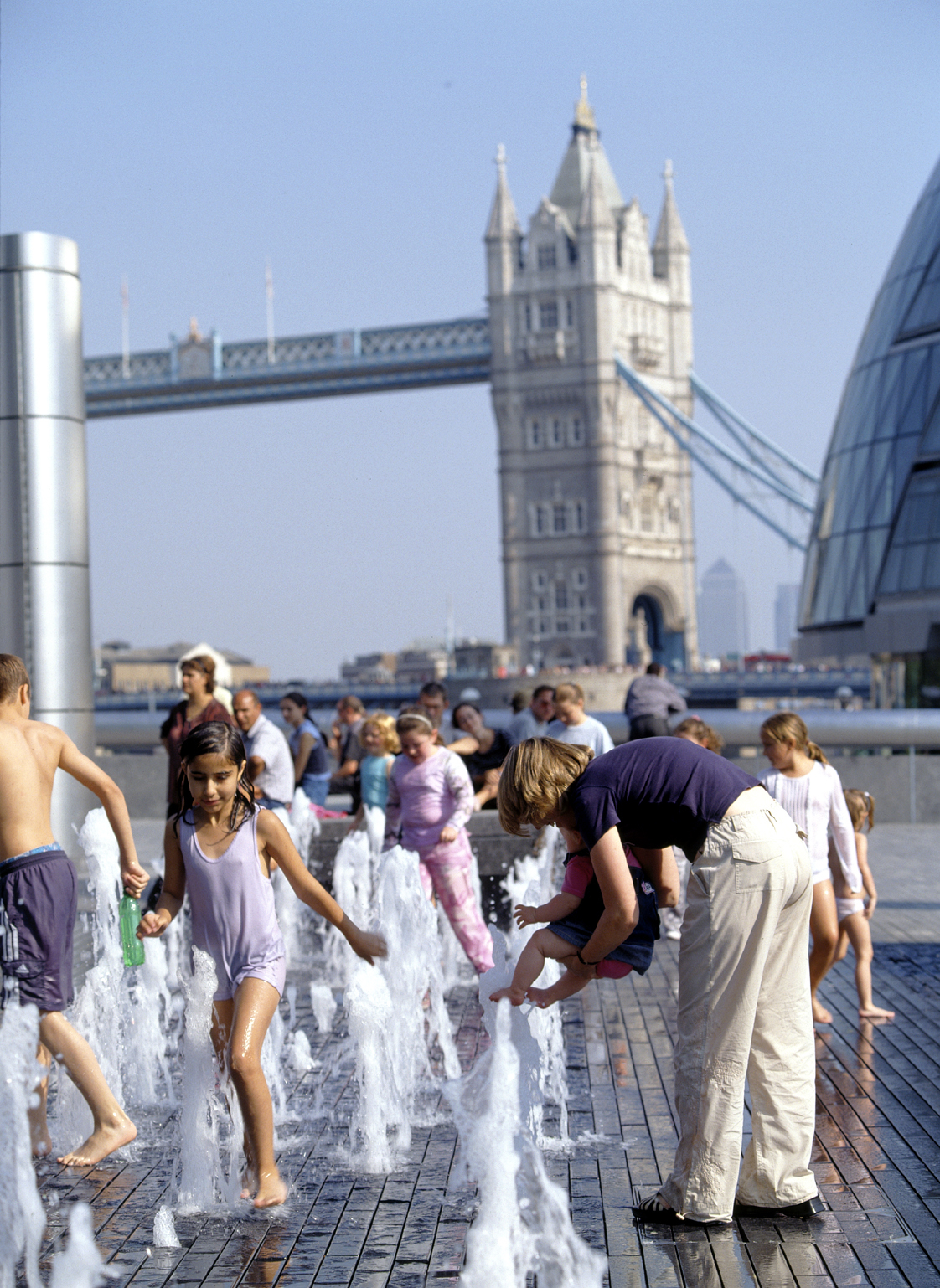 17 Pretty Public Fountains in London Fantastic Fountains for Cooling
