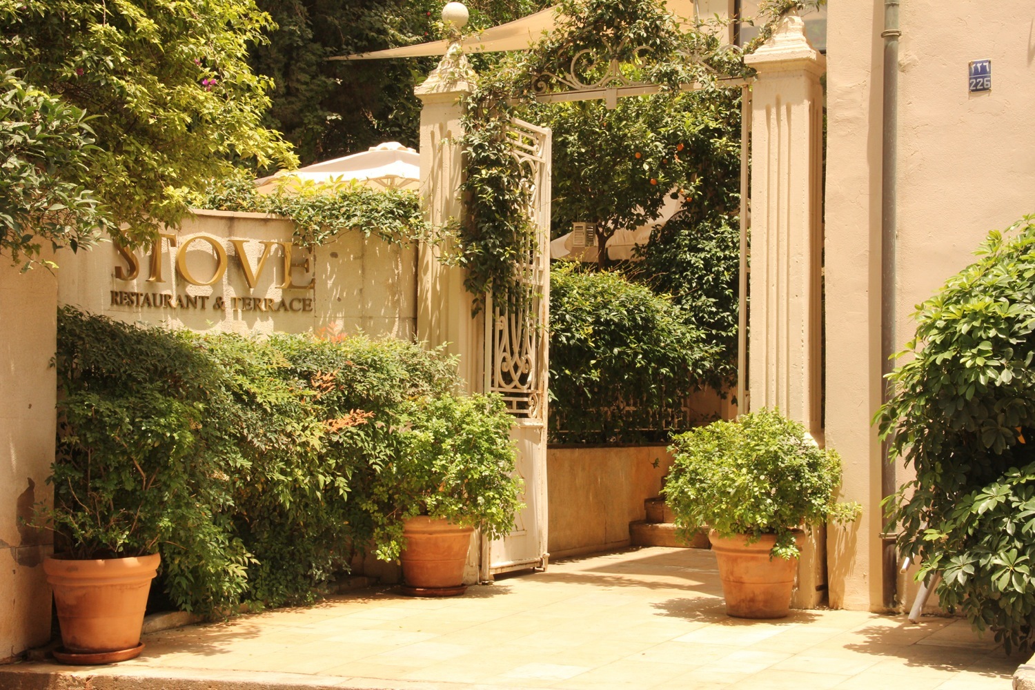 Stove Restaurants in Monot, Beirut
