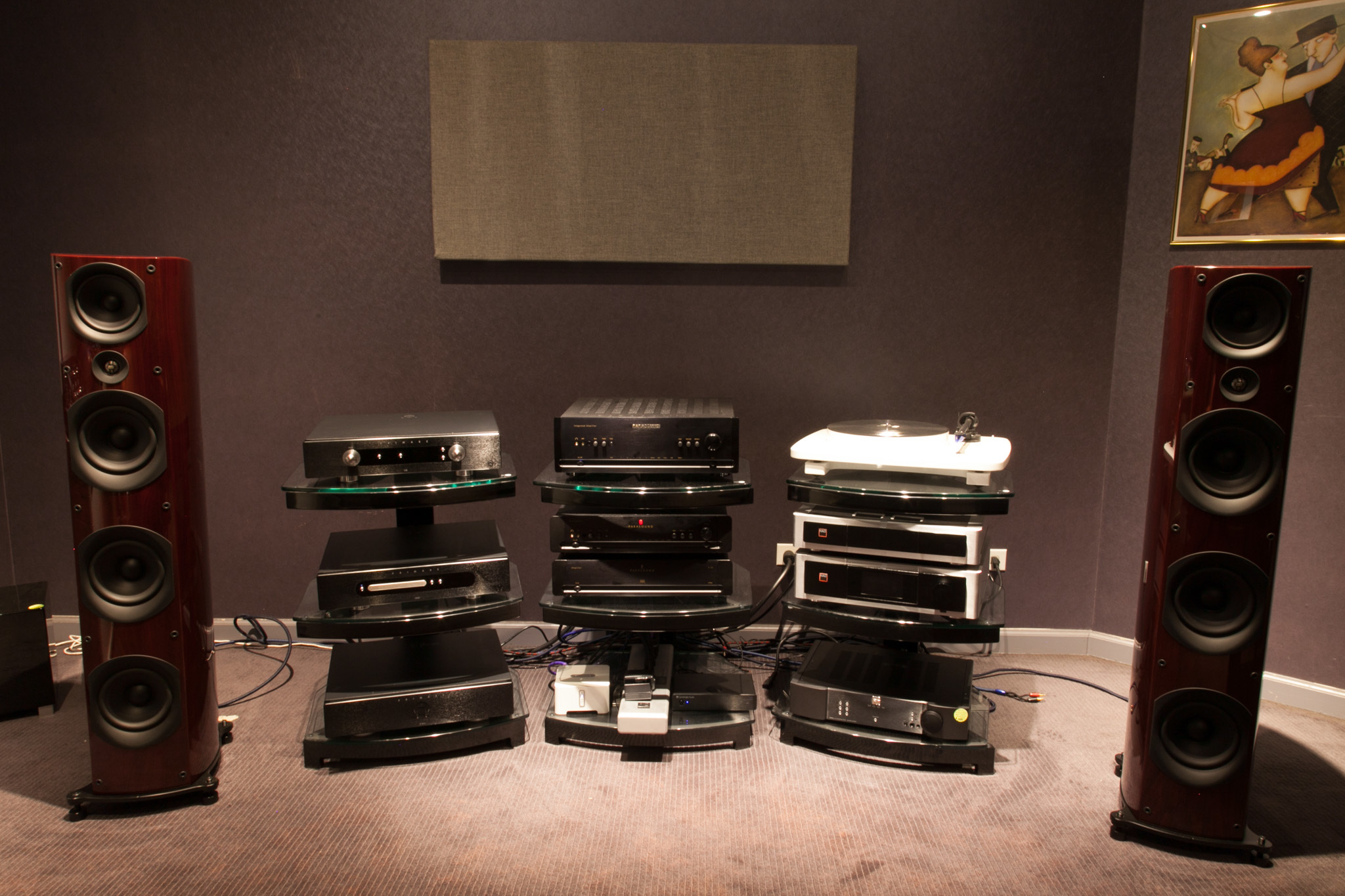 Best electronics stores in Chicago for audio, video, PCs