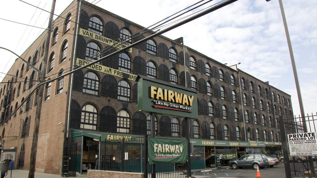 Fairway Shopping in Brooklyn, New York Kids