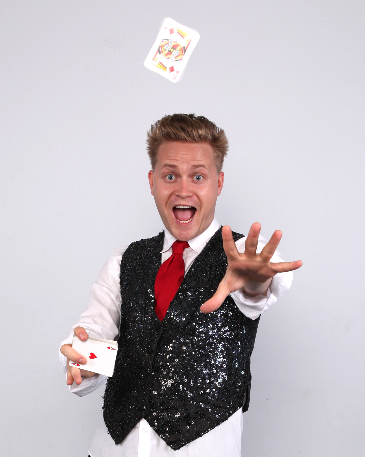 Birthday party entertainers, clowns and magicians for NYC kids