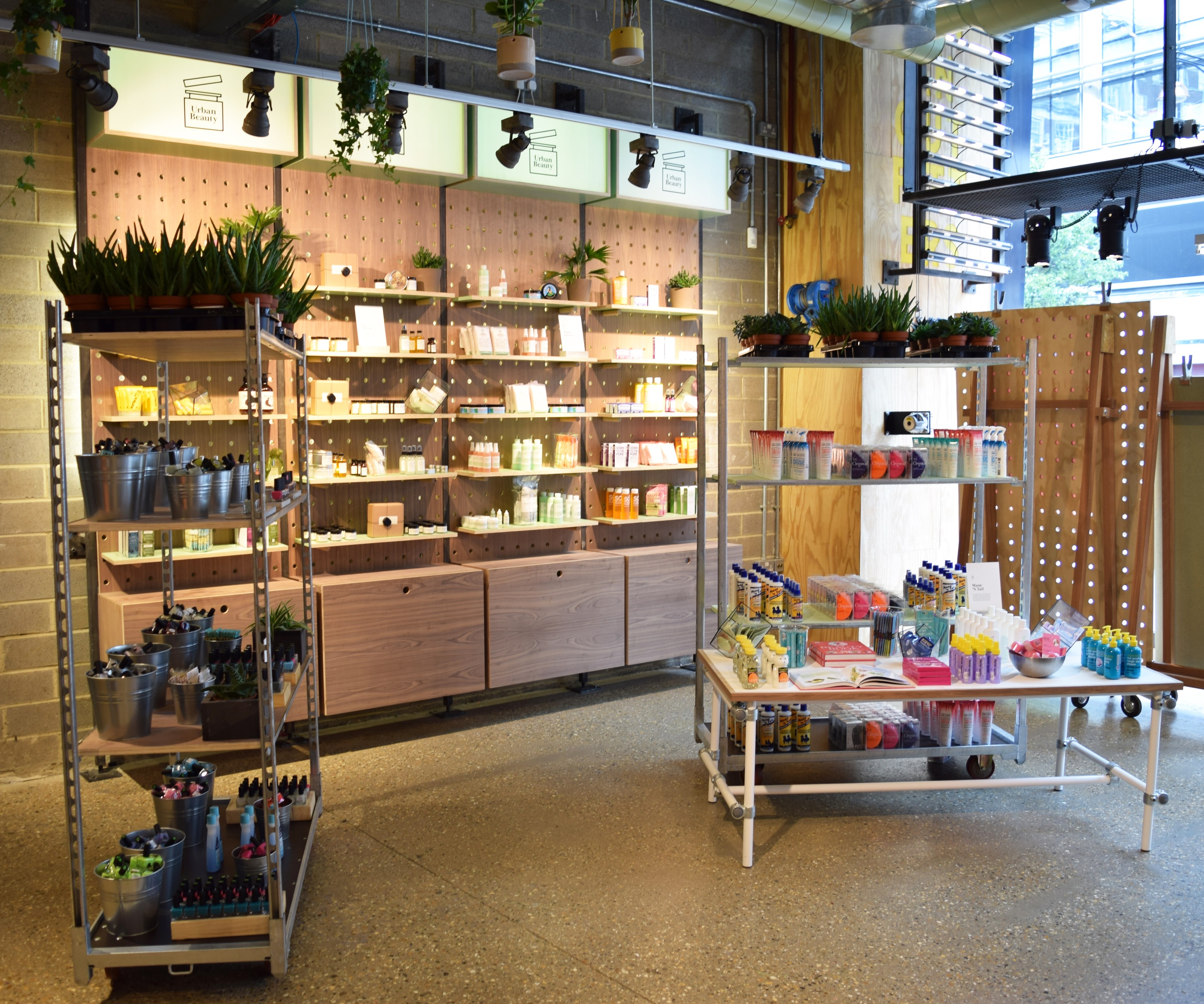 Urban Outfitters Beauty PopUp Shopping in London