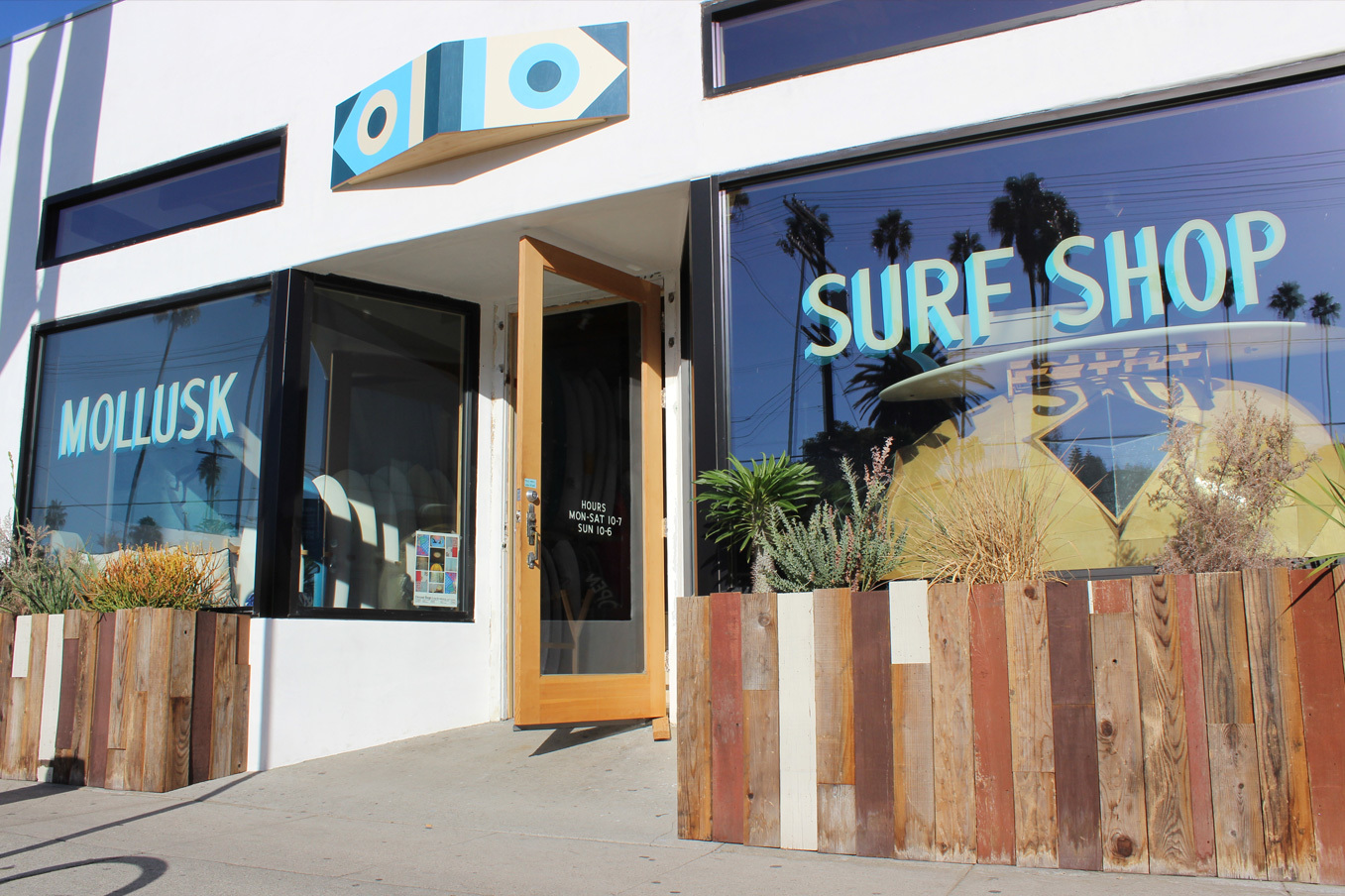 LA surf shop guide for both novices and seasoned wave riders