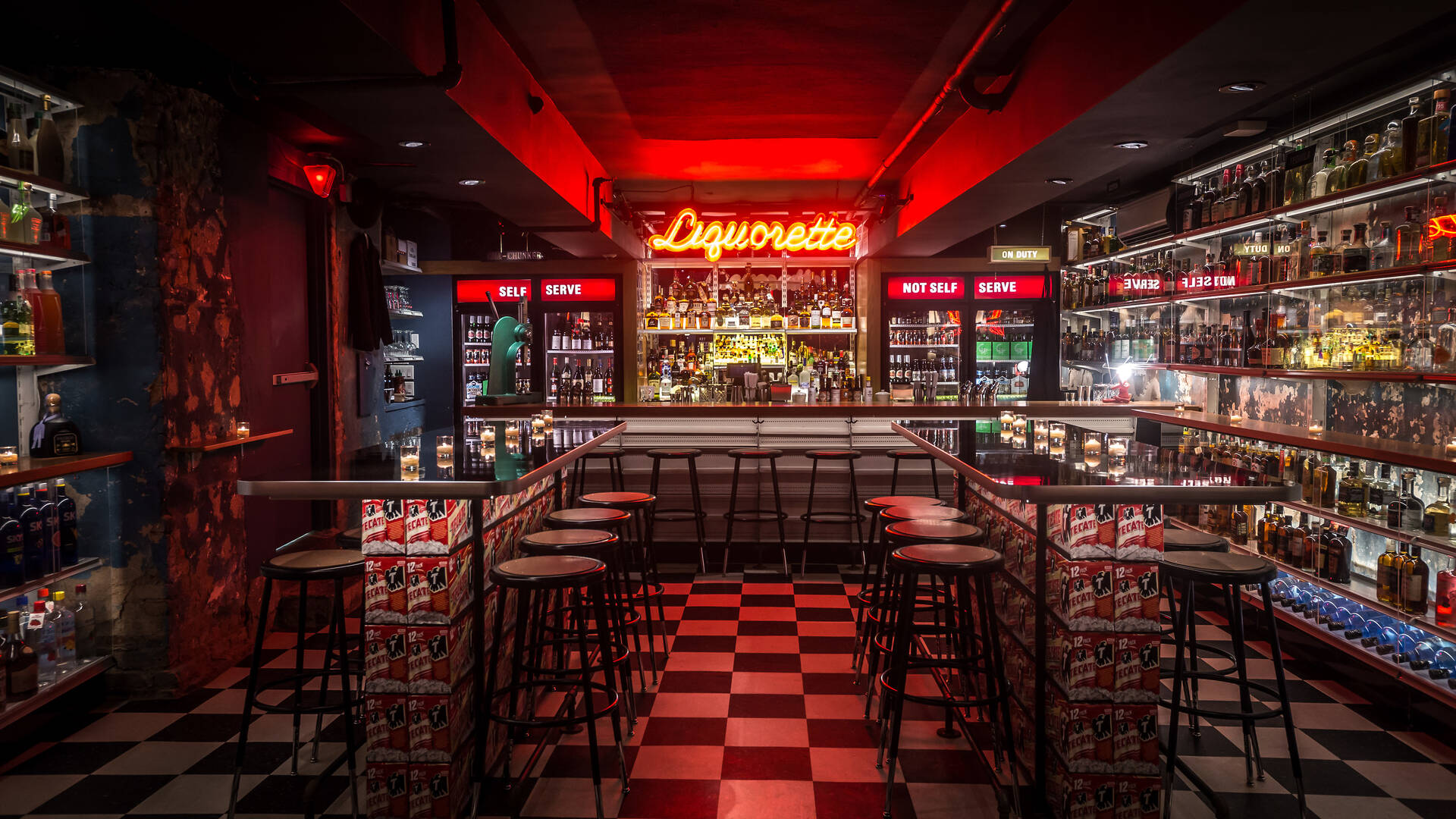 Best bars in Chinatown, NYC from dive bars to karaoke bars