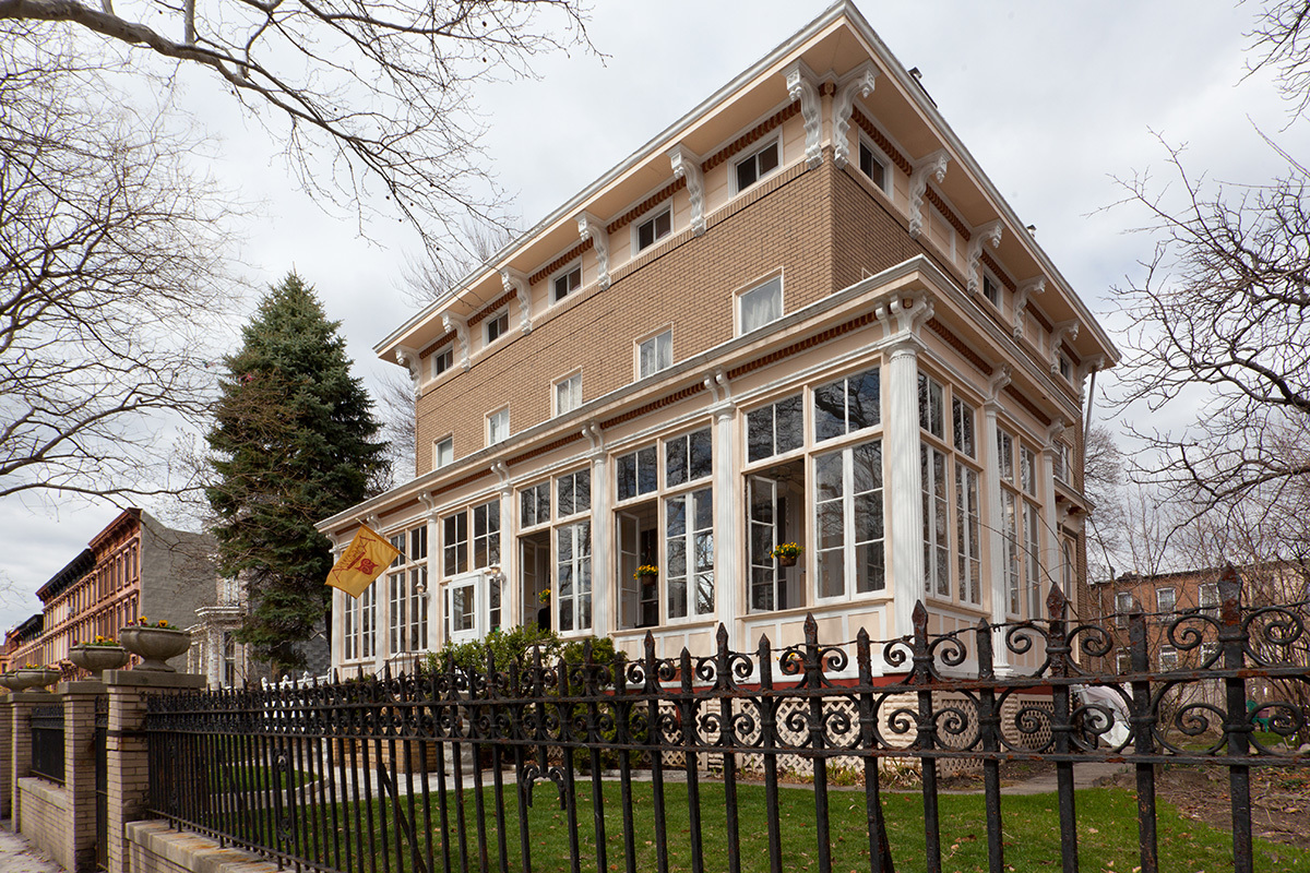 Best bed and breakfasts in NYC from brownstones to studios