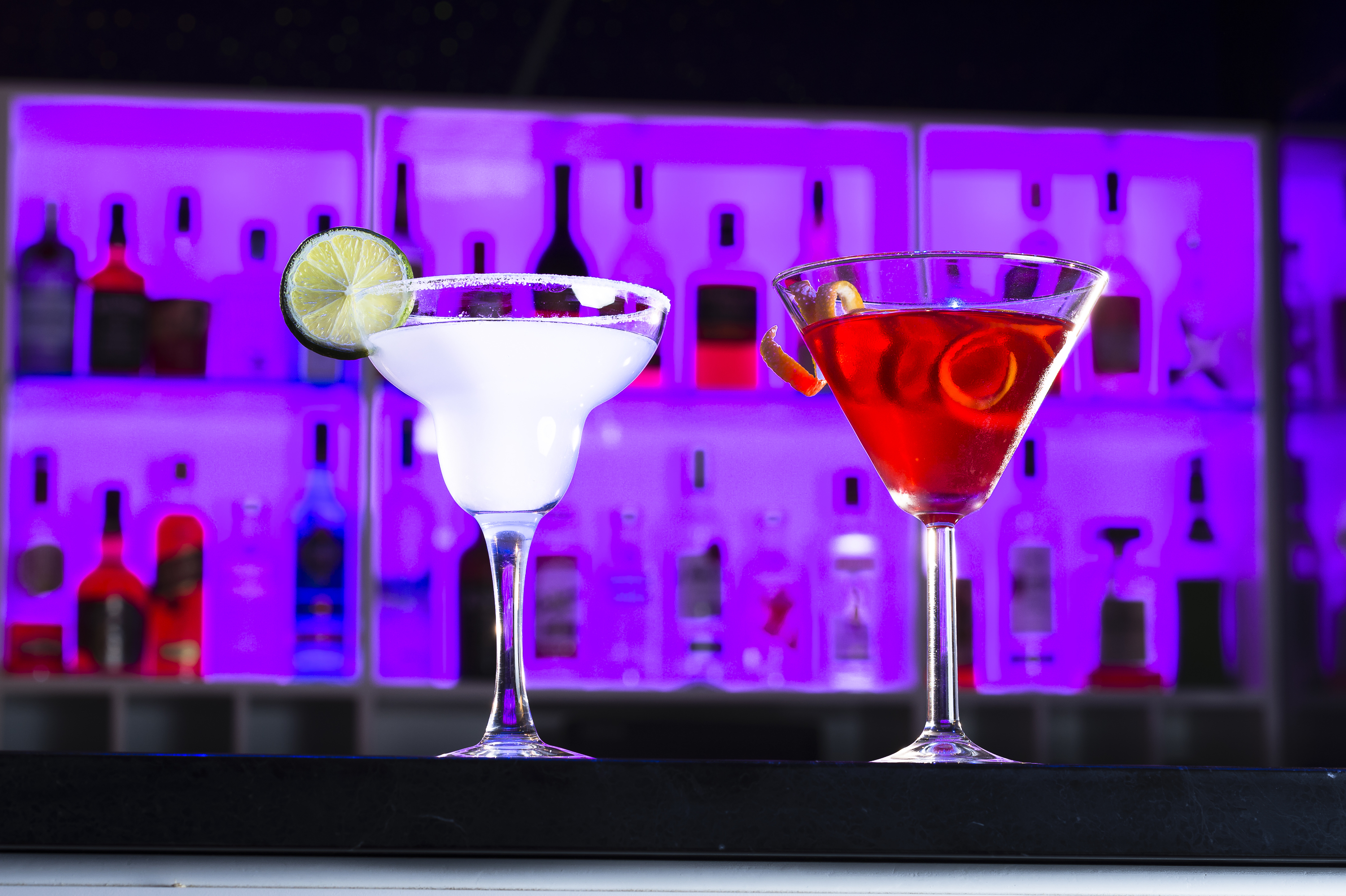 West 8 Cocktail Lounge & Bar Bars and pubs in London, London