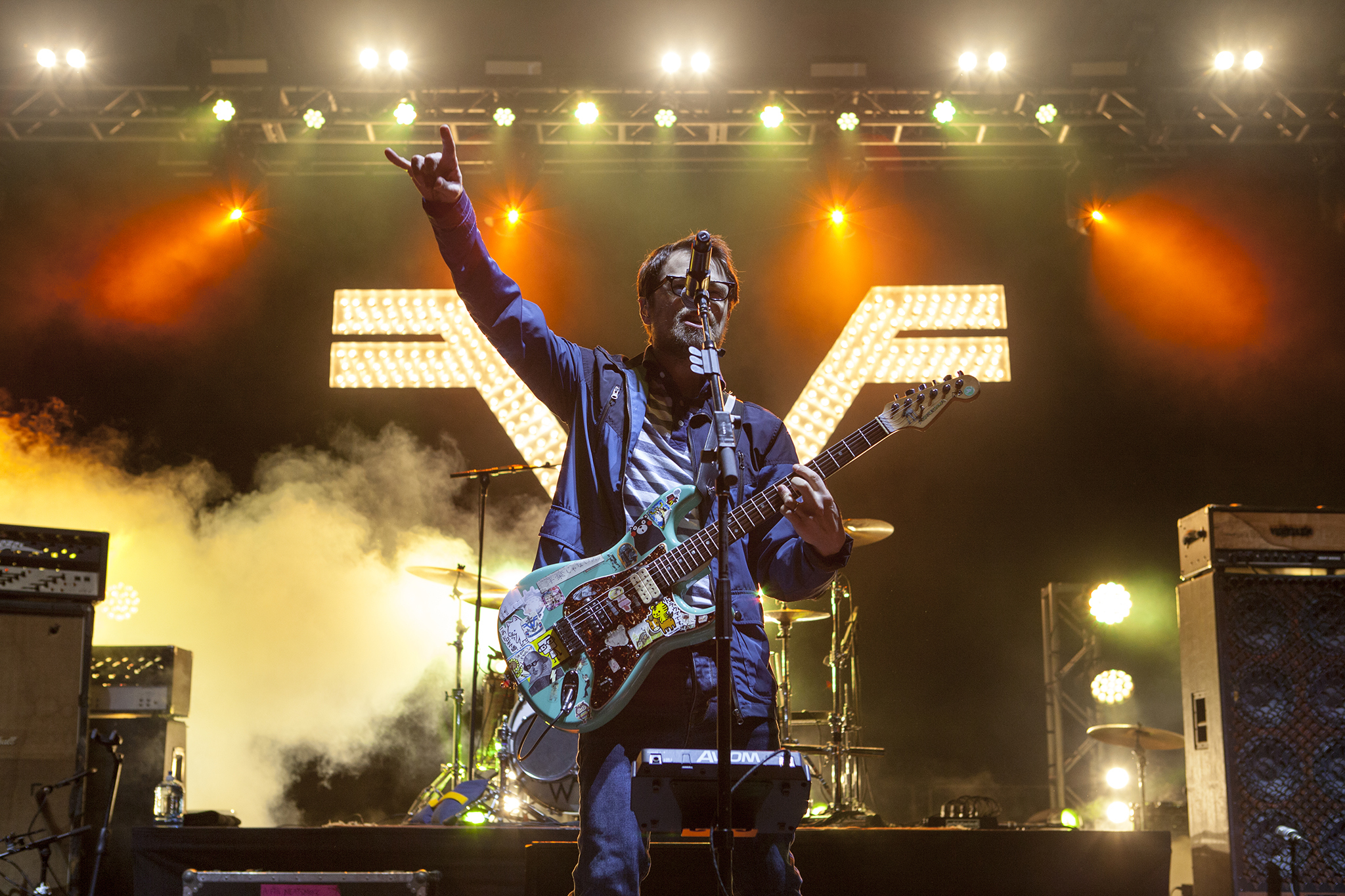 Set List Weenie Roast 2023 Kroq's Weenie Roast 2016 Lineup Includes Red Hot Chili Peppers, Weezer And Empire Of The Sun