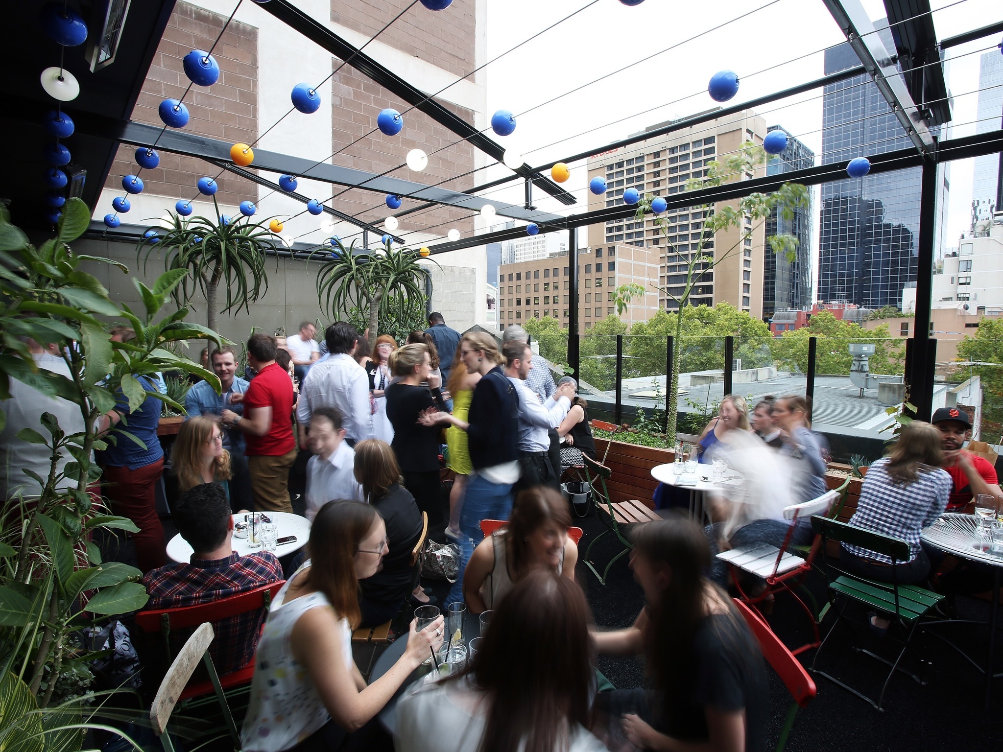 Outdoor drinking and dining in Melbourne