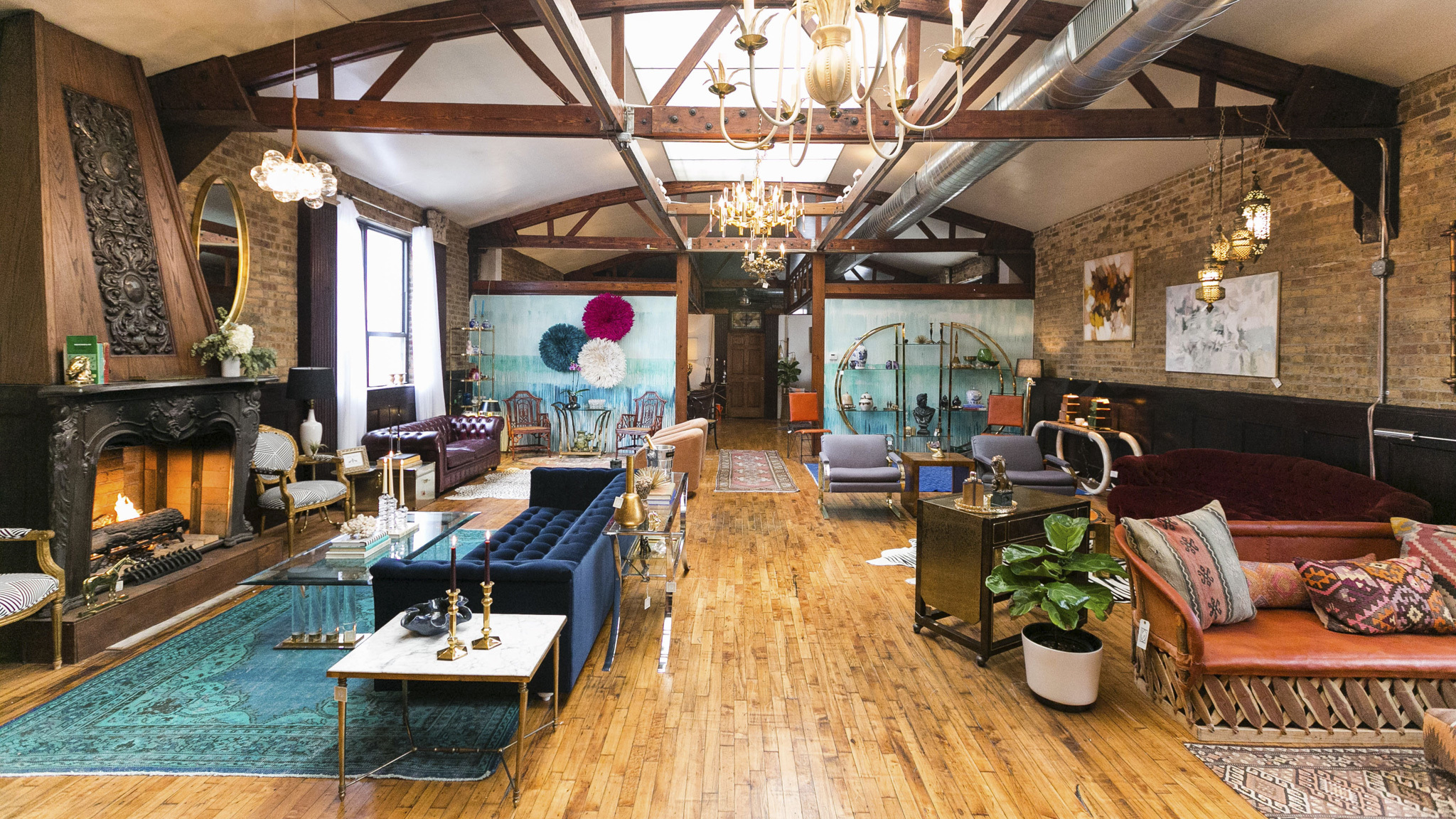 South Loop Loft Shopping in United Center, Chicago