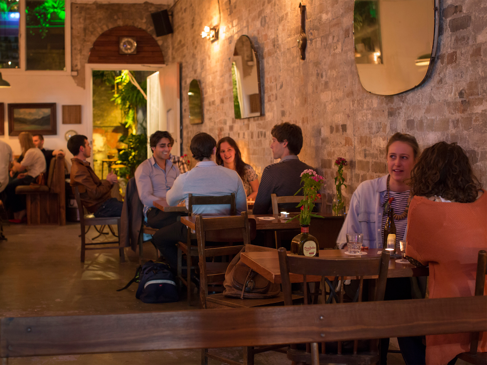 How to open a small bar in Sydney