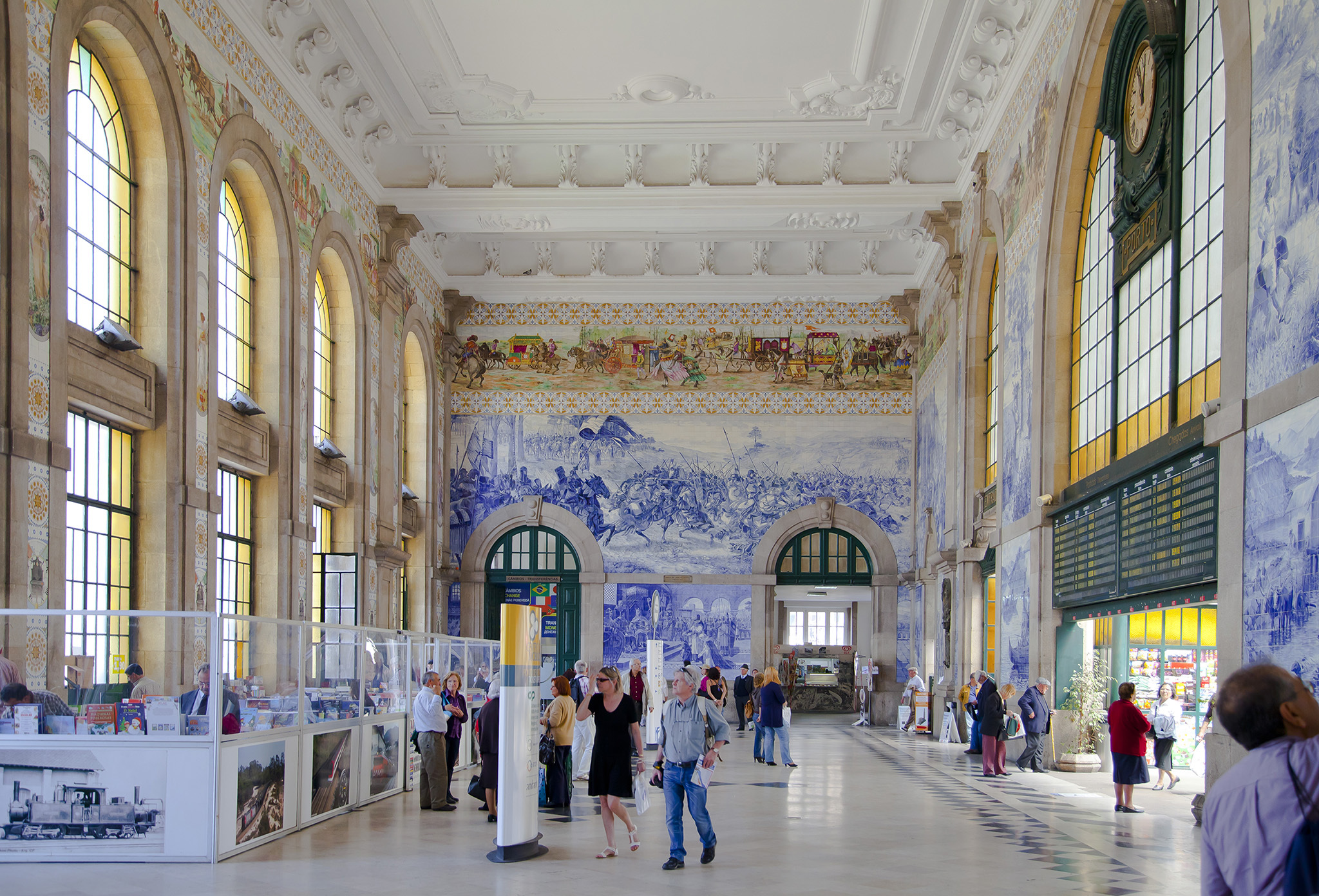 São Bento Train Station Attractions in São Bento, Porto