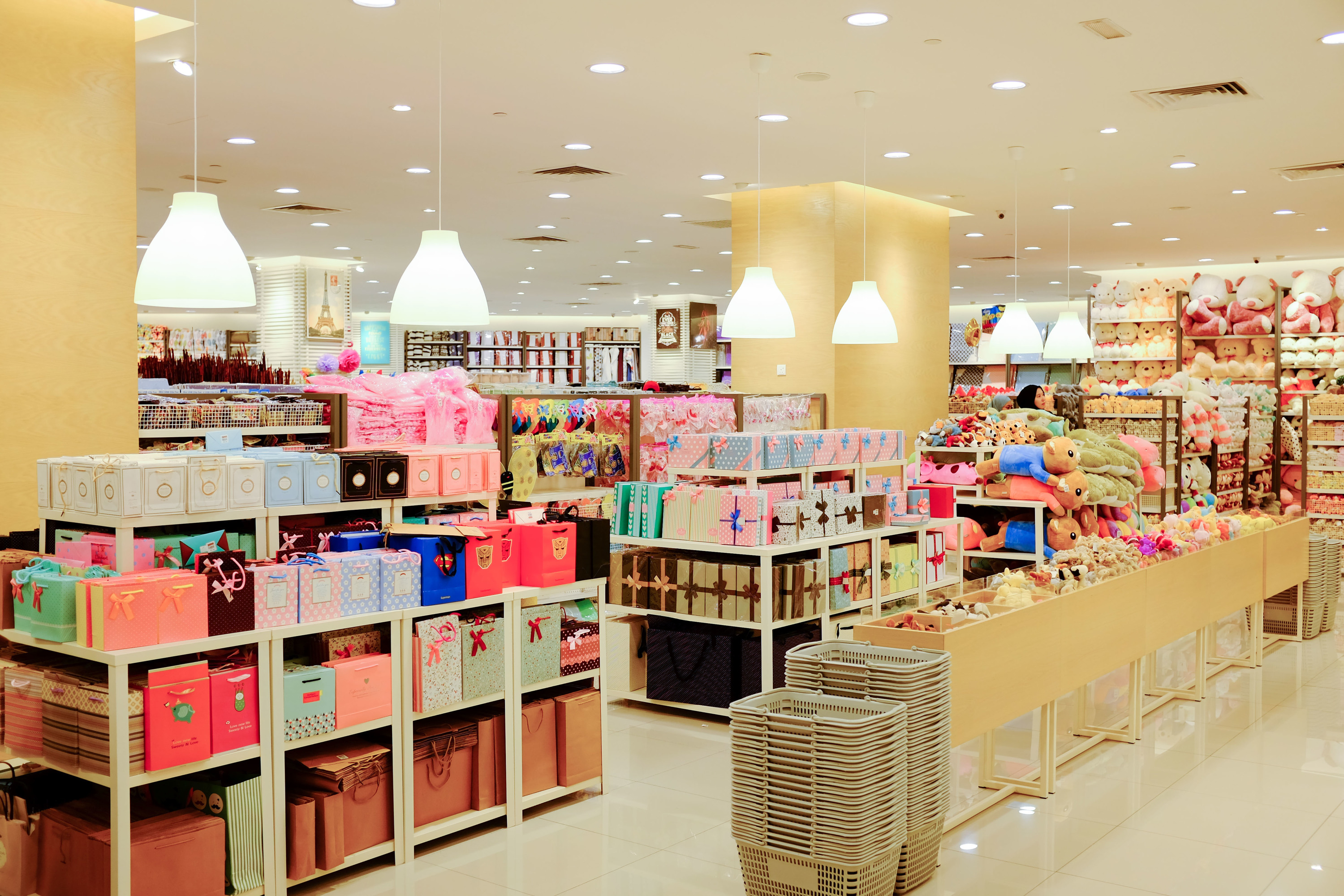 KL's best party supply stores