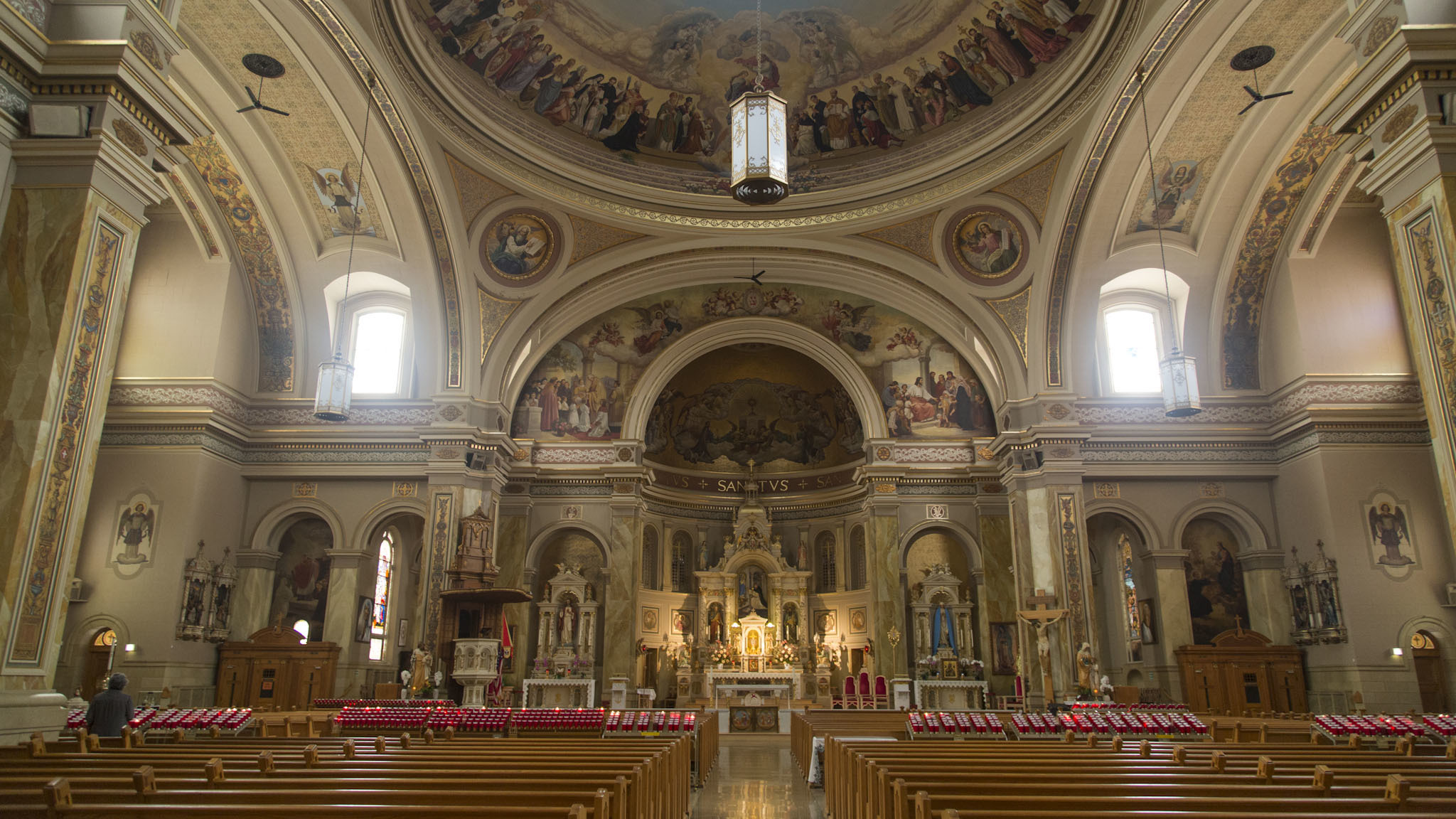 Basilica of St. Hyacinth Things to do in Avondale, Chicago