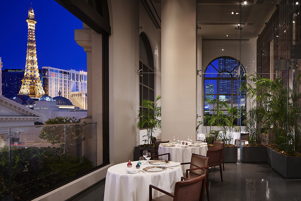 Restaurant Guy Savoy Restaurants in The Strip, Las Vegas