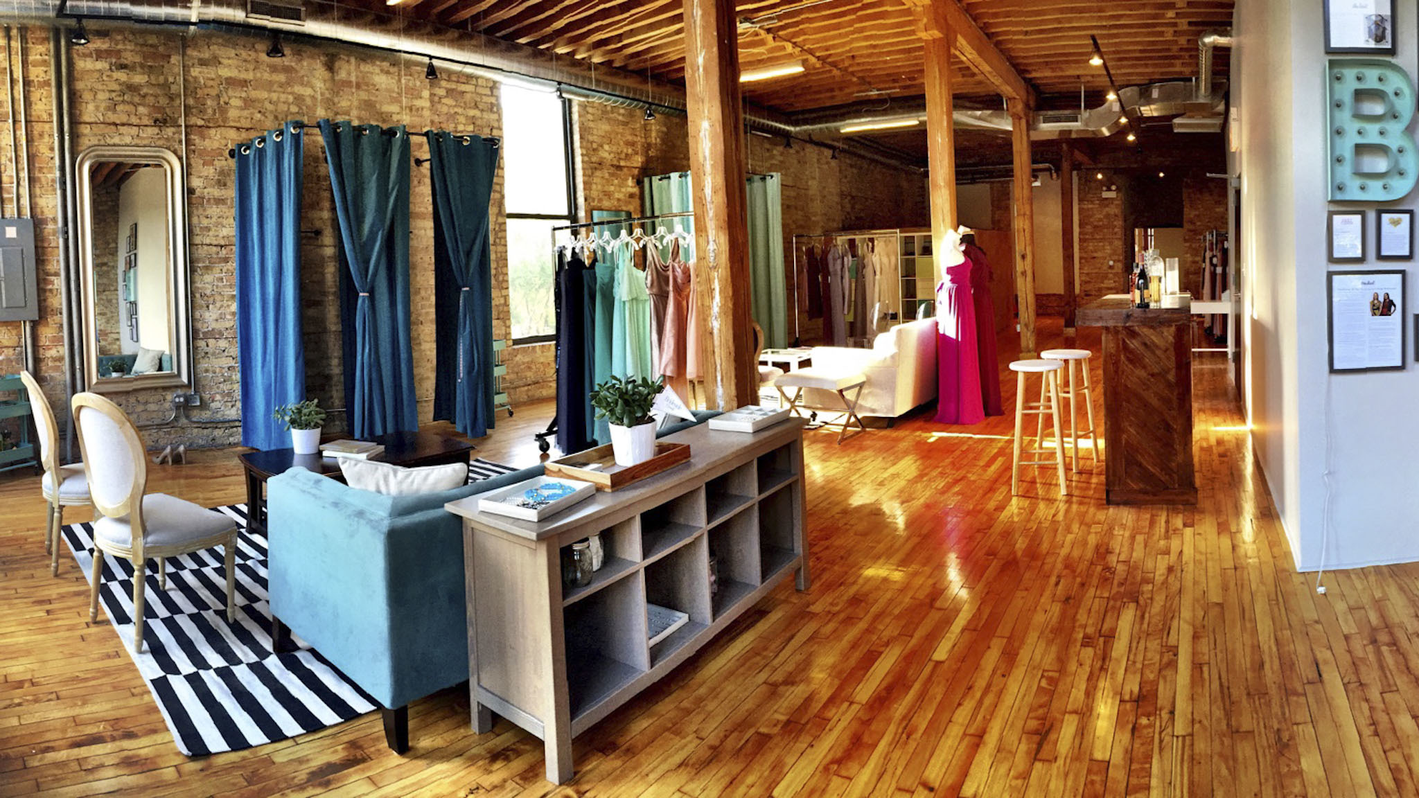 View Sample Wedding Dress Store Chicago Pictures sample factory shop