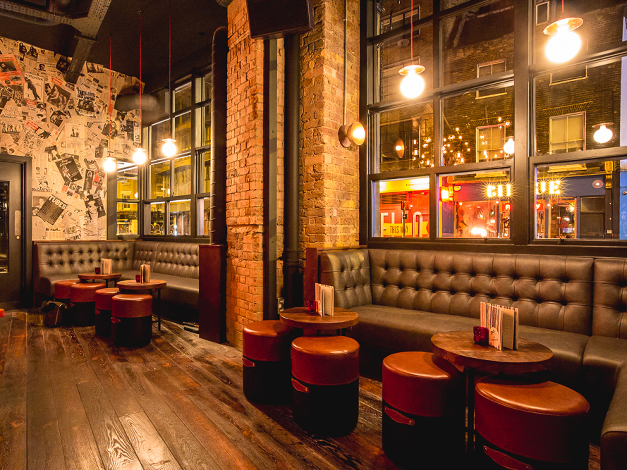 Latenight bars and pubs in London for drinking after midnight