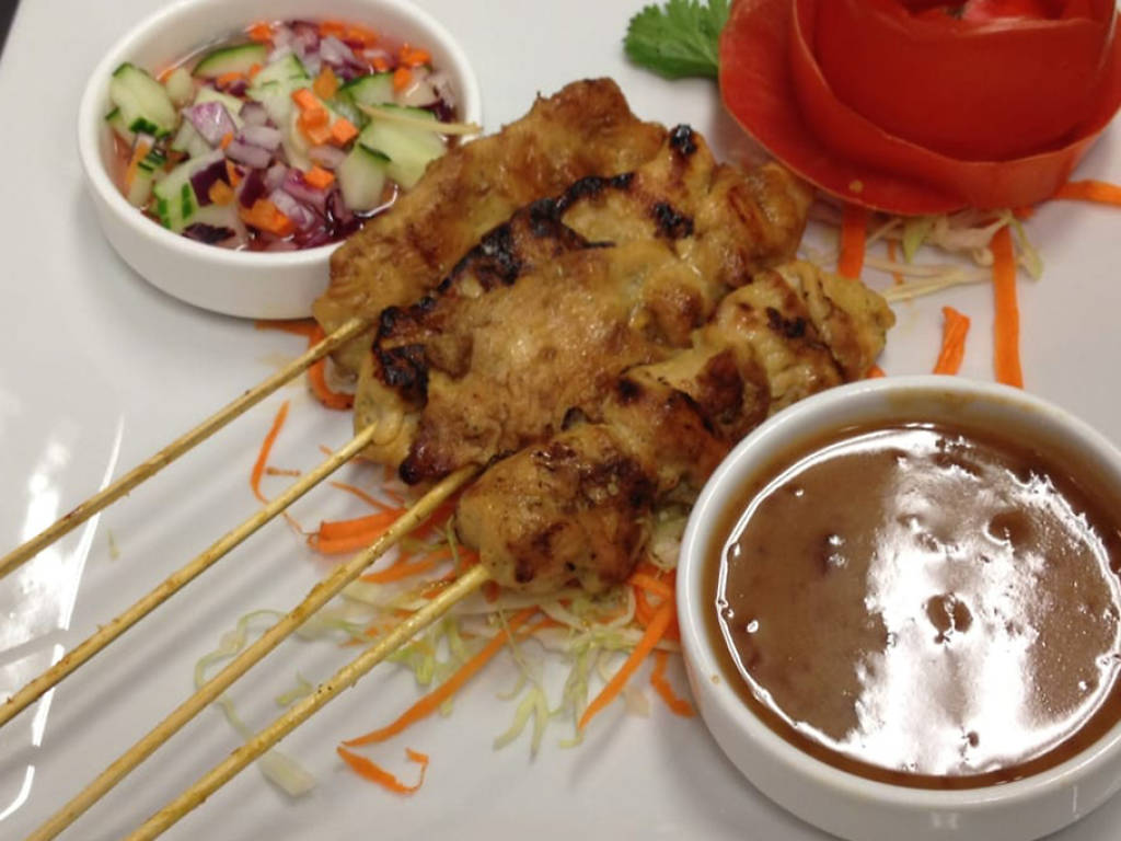 Best Thai food in DC, like pad thai, noodles, dumplings and satay