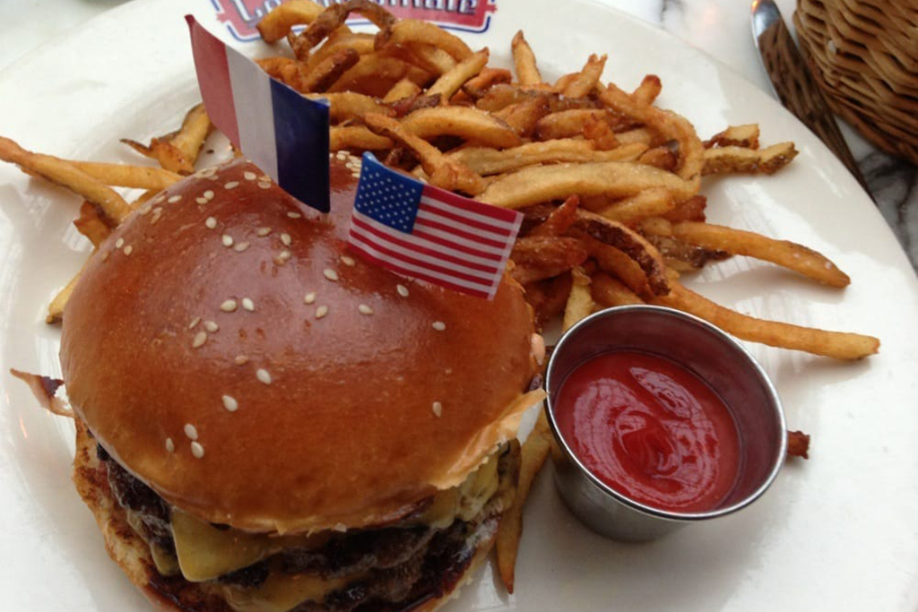Best burgers in DC like cheeseburgers, hambugers, veggie burgers