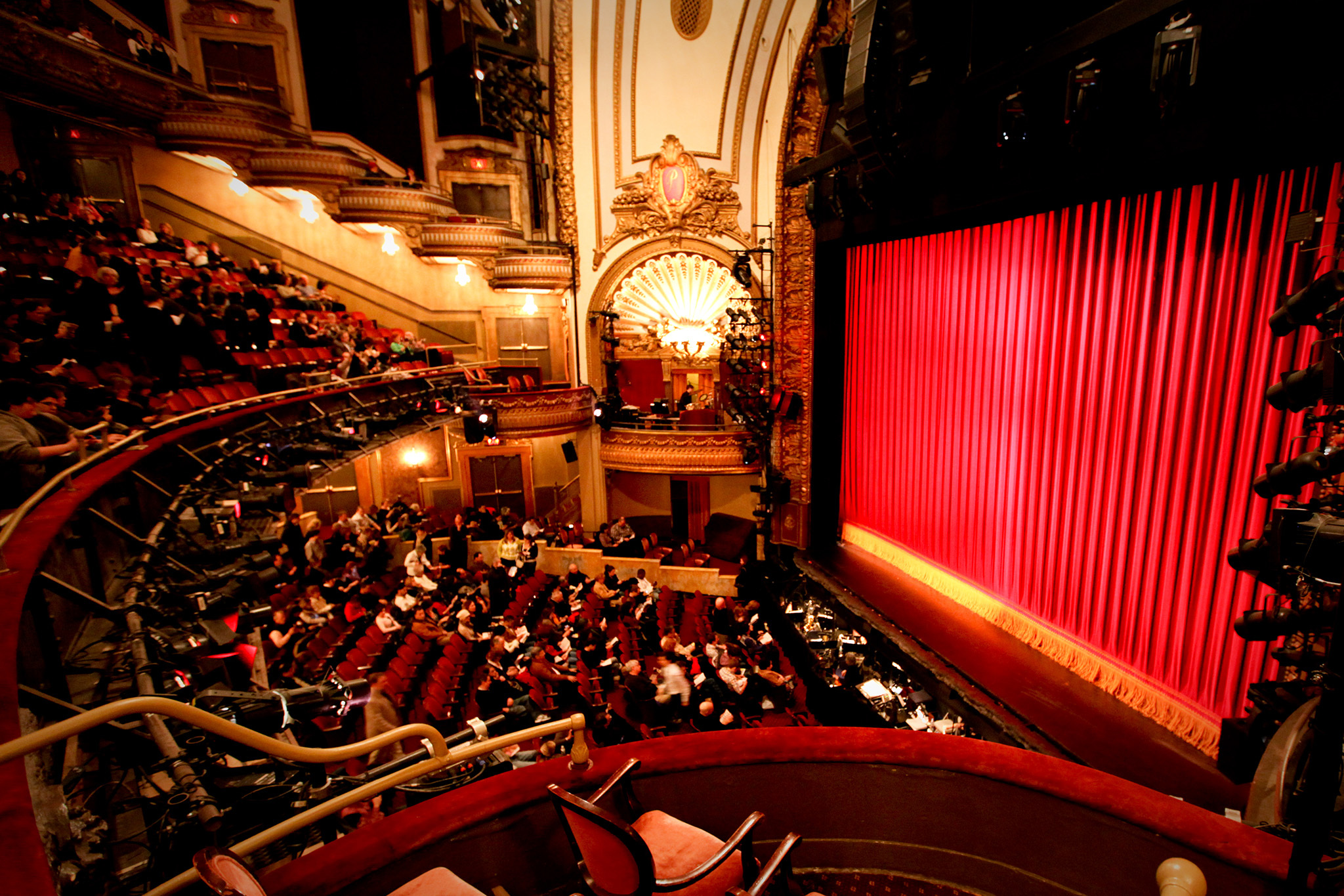 Best walking tours for theater lovers and Broadway fans in NYC