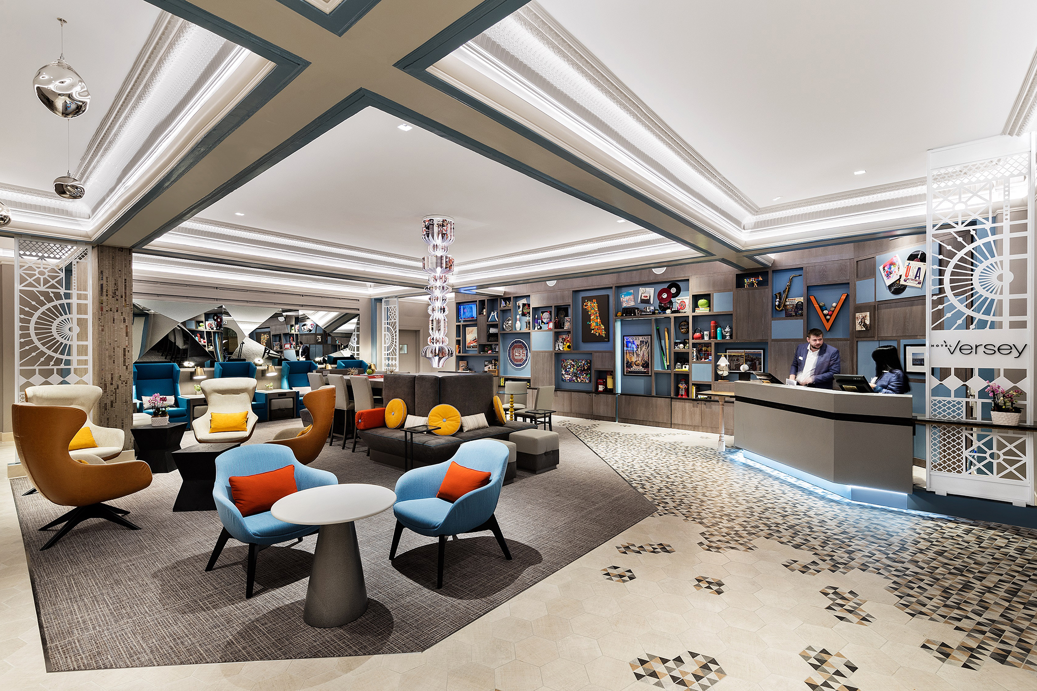 Lincoln Park hotels near the Lincoln Park Zoo and DePaul