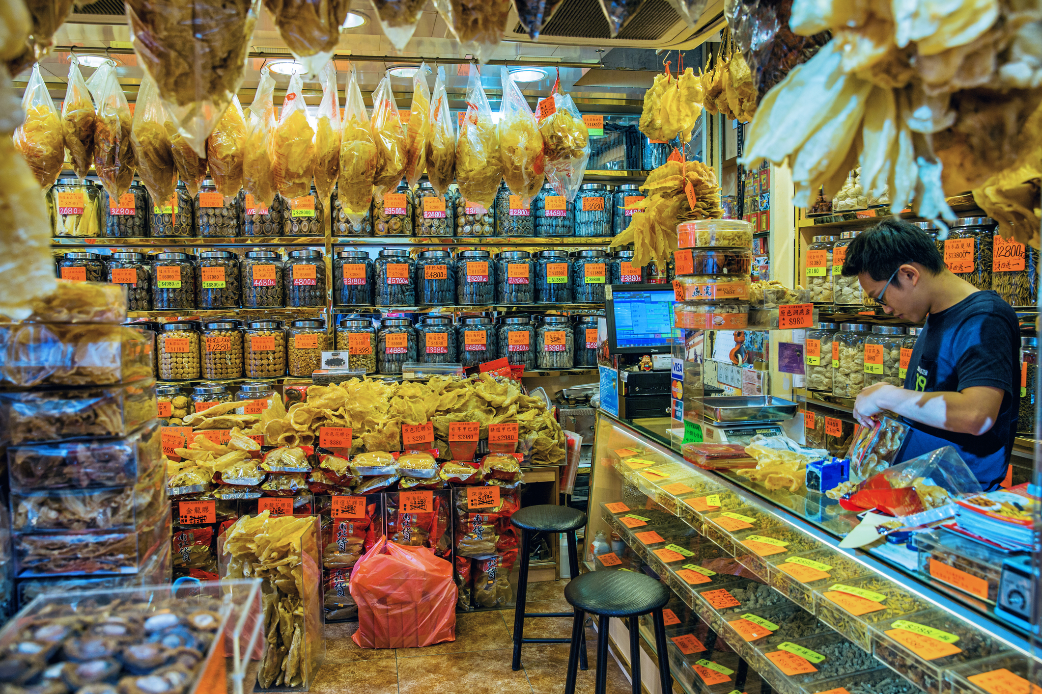 Dried Seafood Market Shopping in Sai Ying Pun, Hong Kong