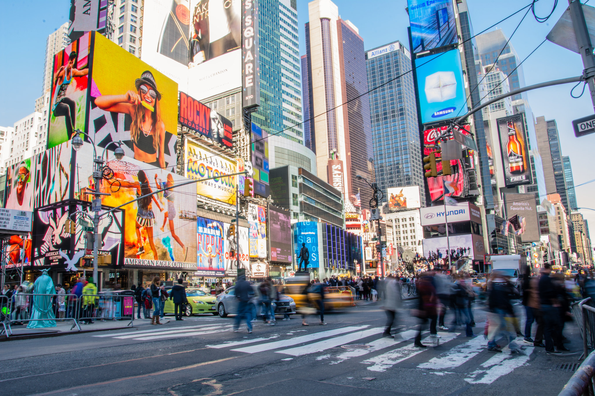 Times Square New York guide for finding things to do
