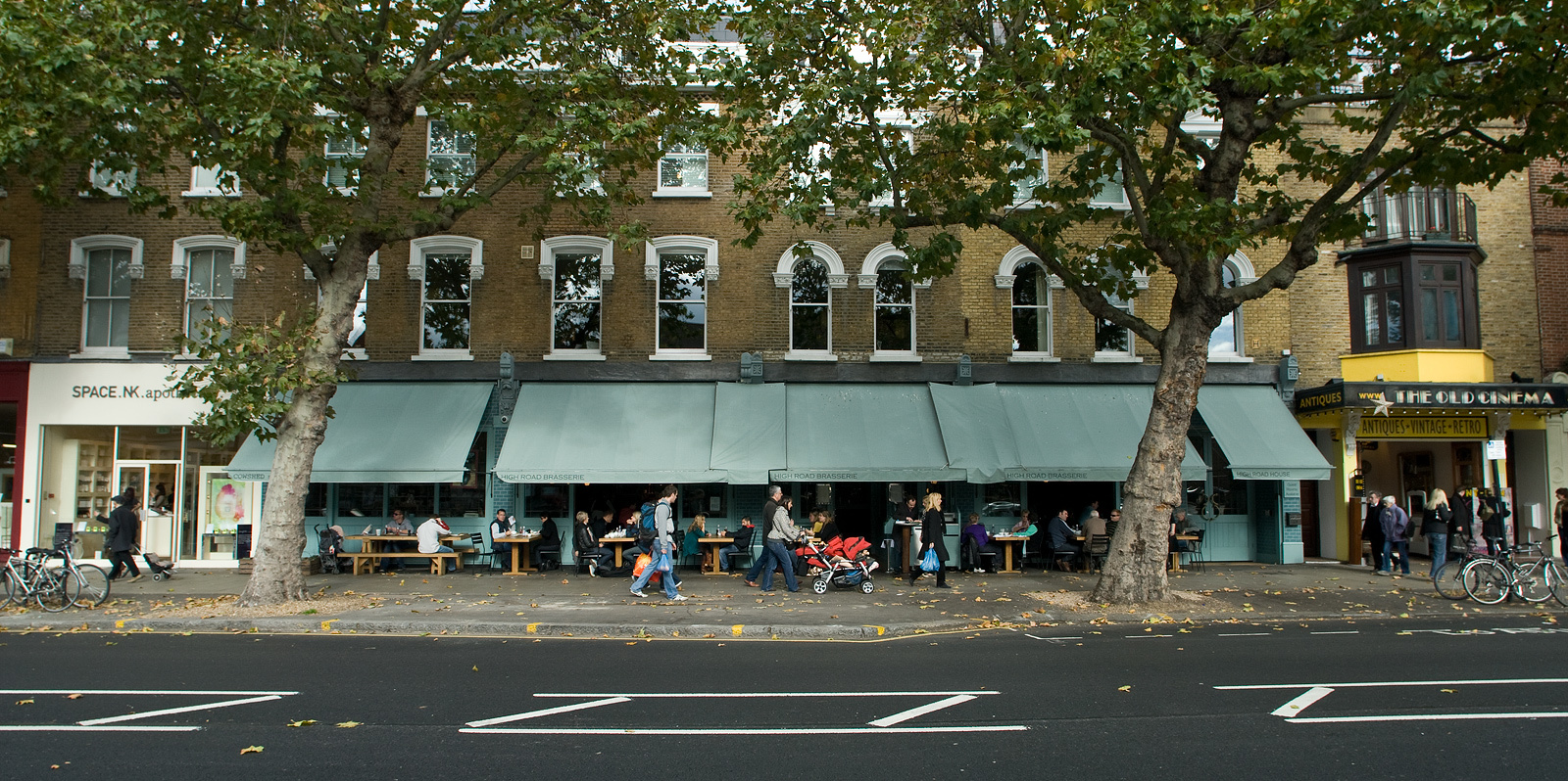 18 champion things to do on Chiswick High Road