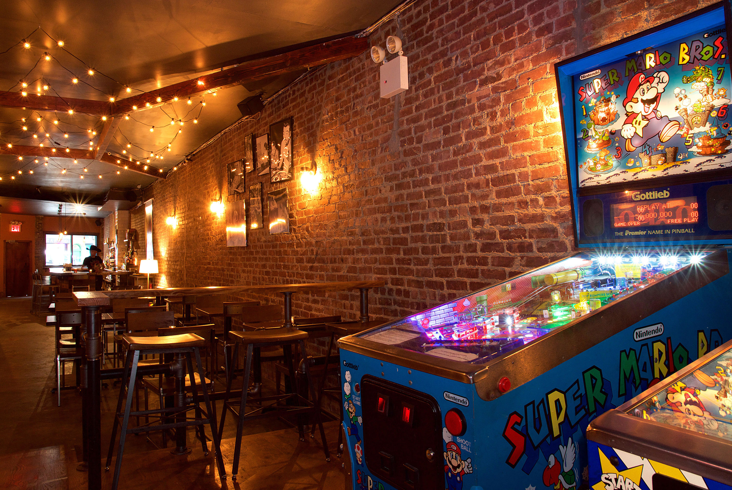 Solid State Bars in Woodside, New York