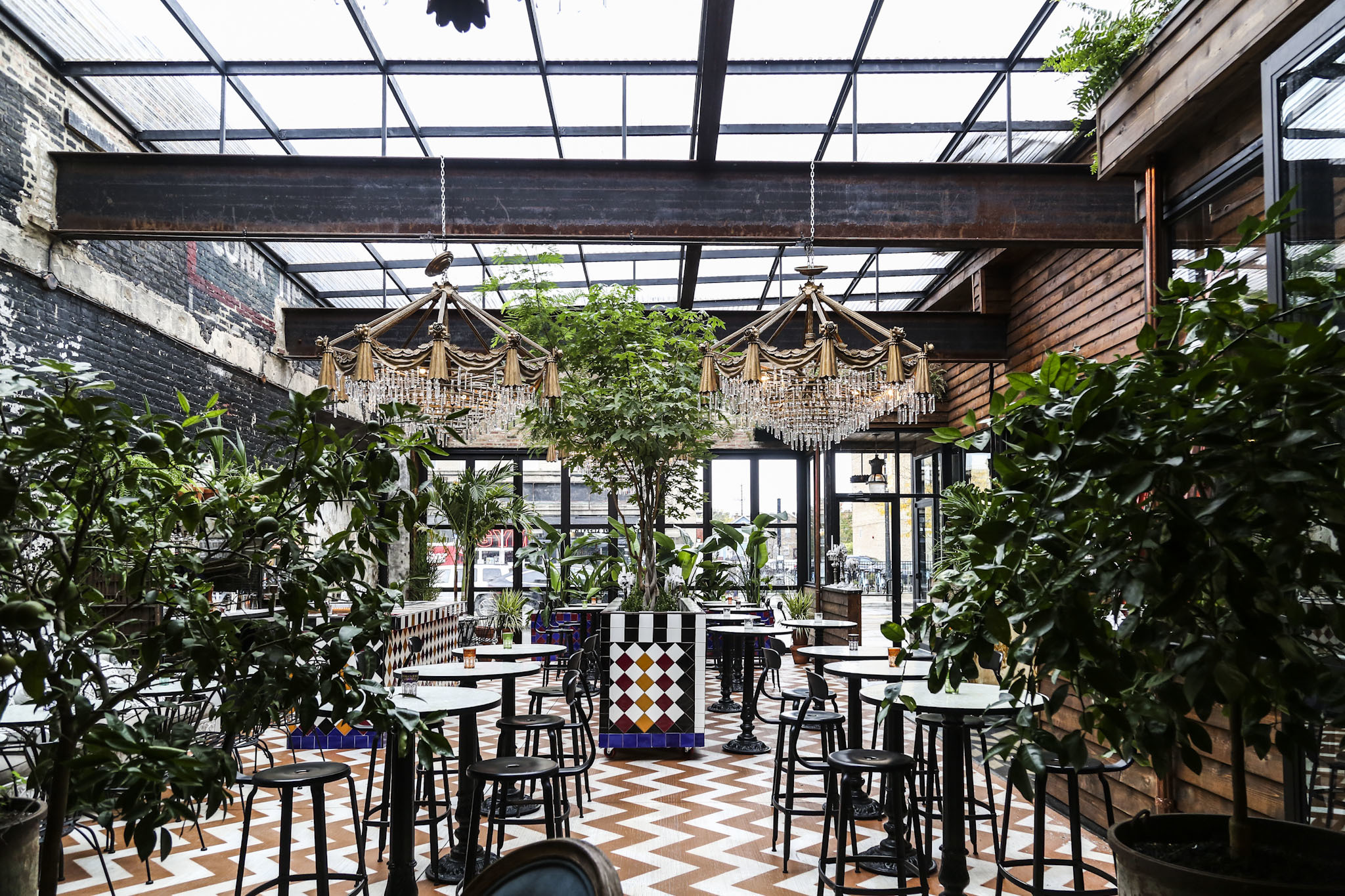 15 Romantic Restaurants in Chicago For the Perfect Date Night