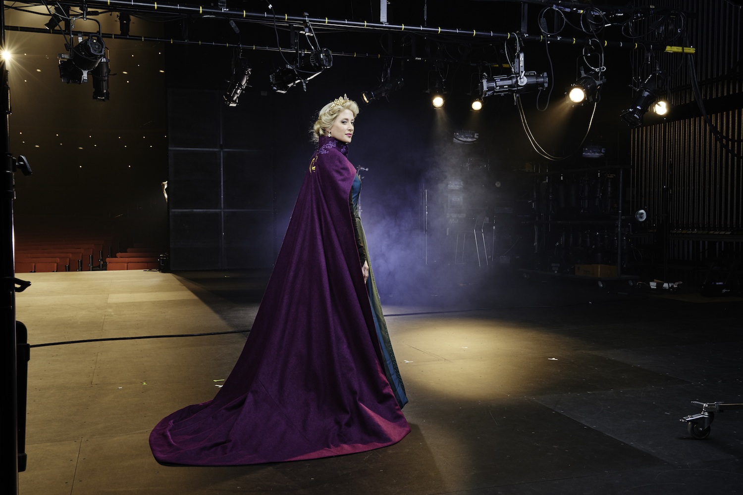 A deep dive into the costumes from Frozen on Broadway