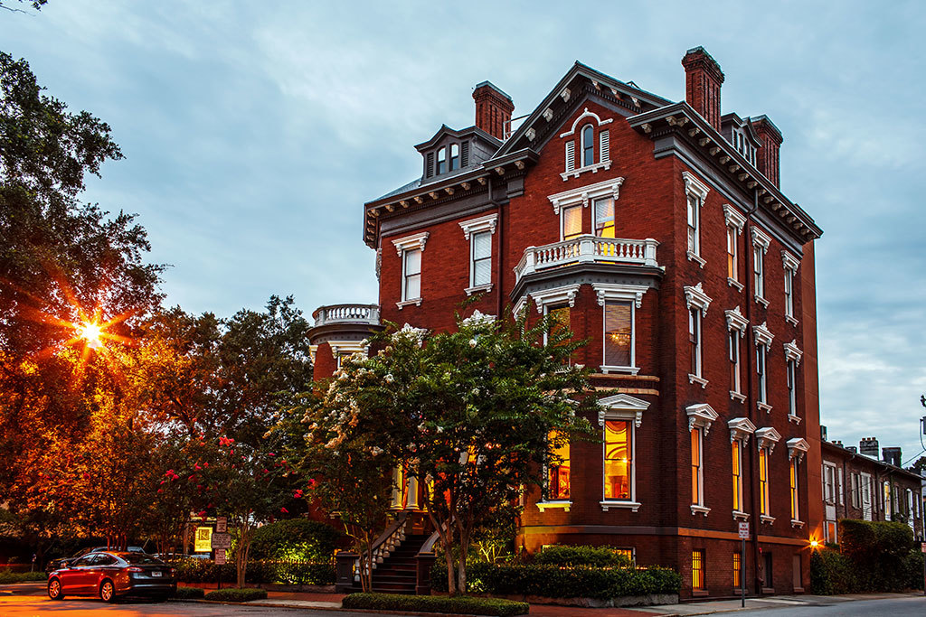 Romantic hotels in America for a honeymoon or romantic getaways