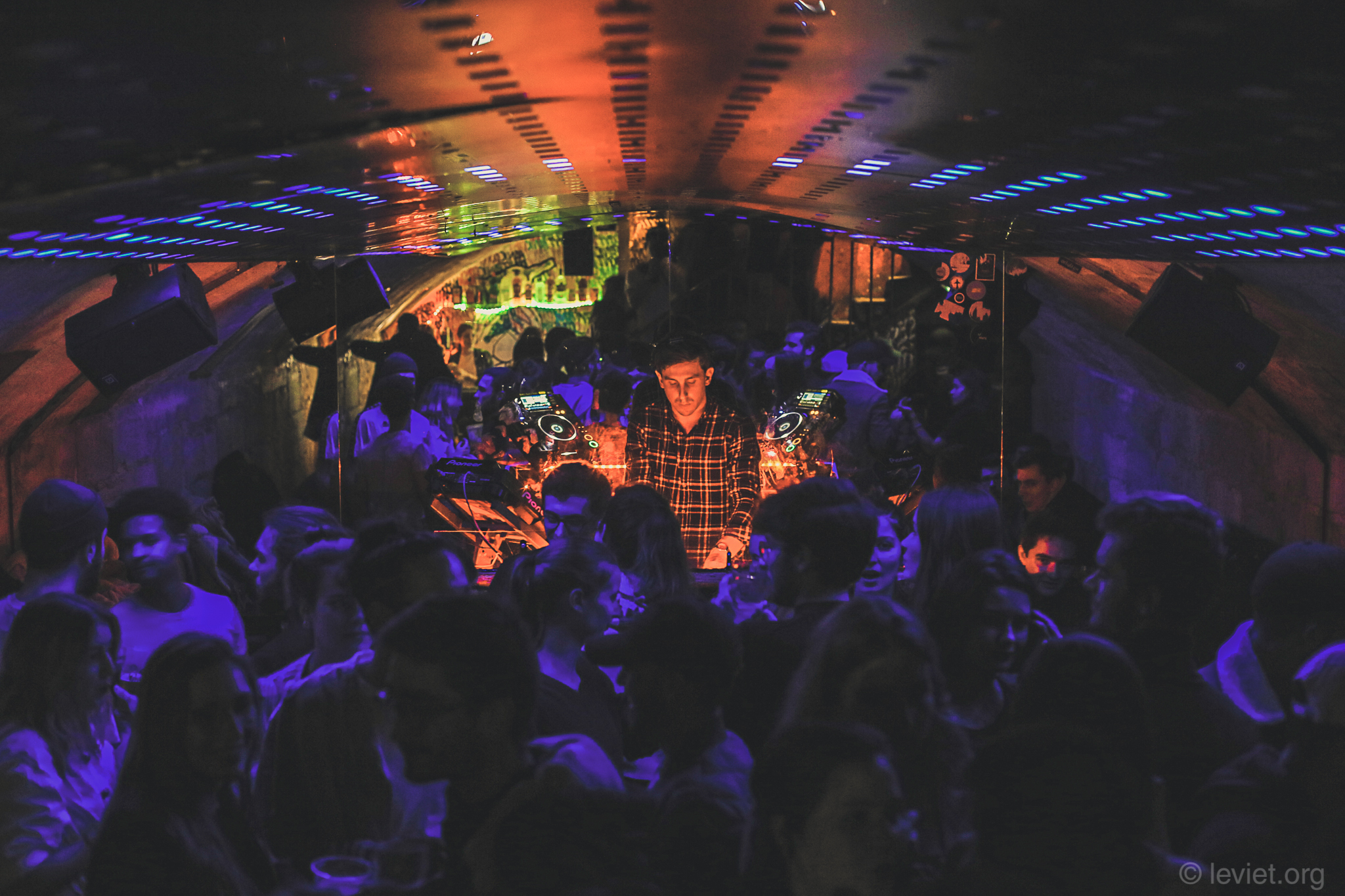 Le Panic Room Bars à SaintAmbroise, Paris