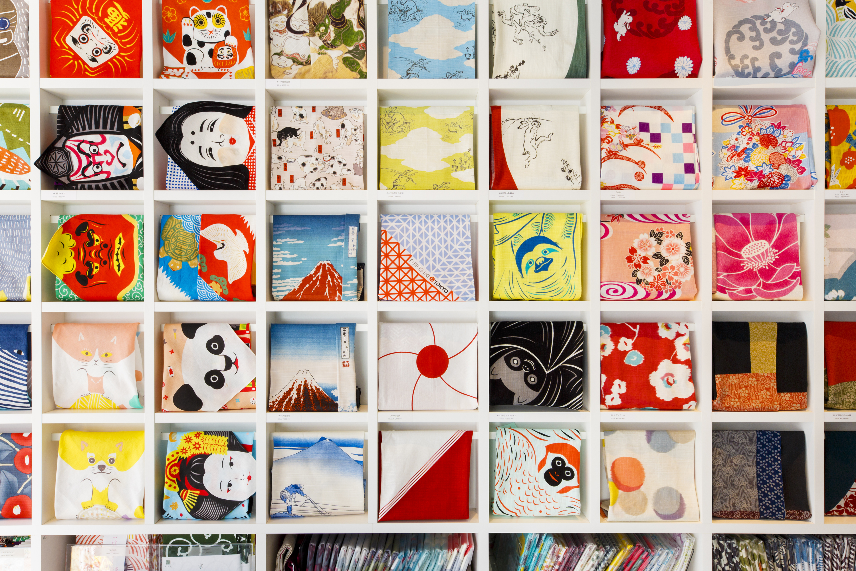 31 Colourful One Of A Kind Japanese Clothing Label Labels Design