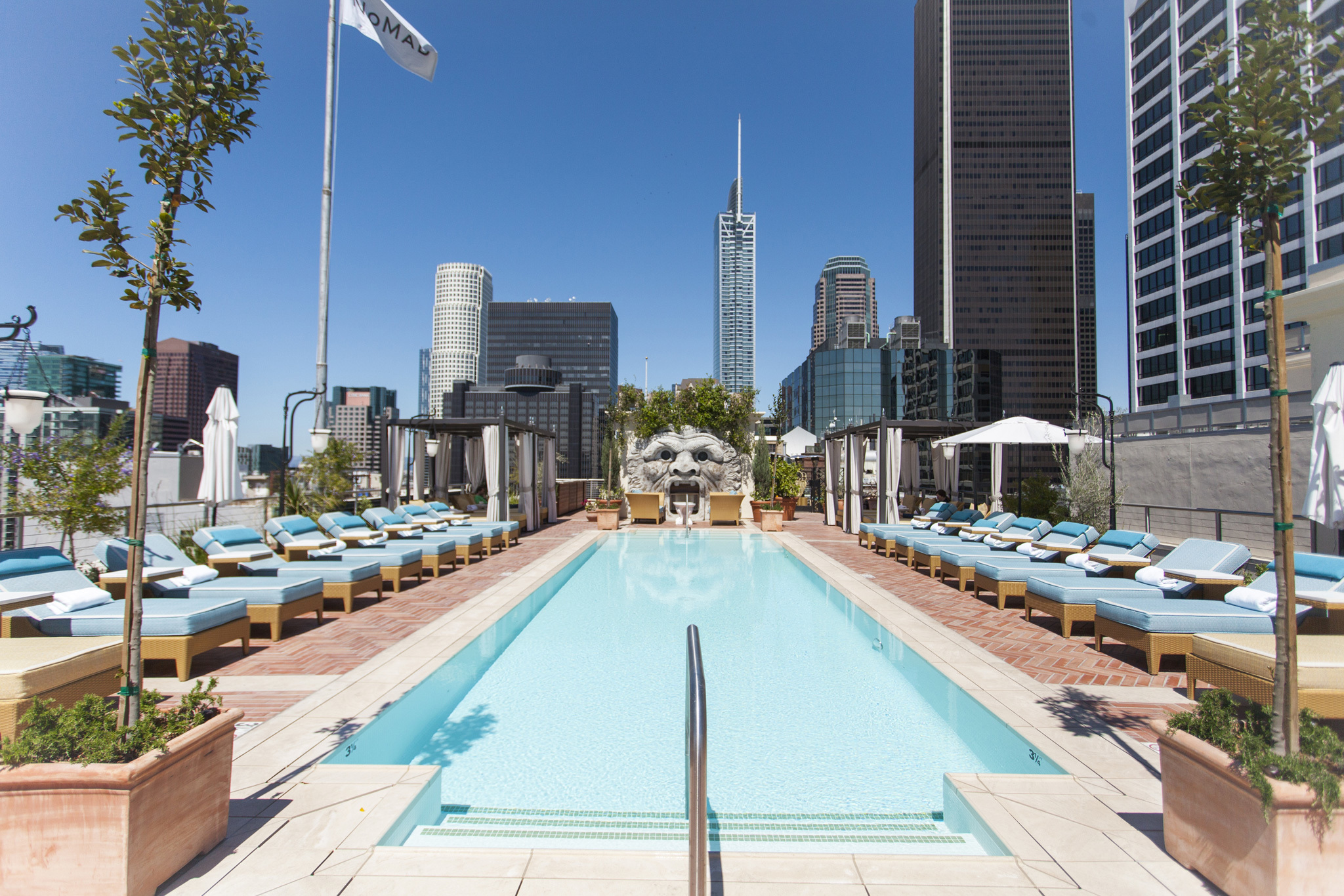 Best Rooftop Bars in Los Angeles for Sweeping Views