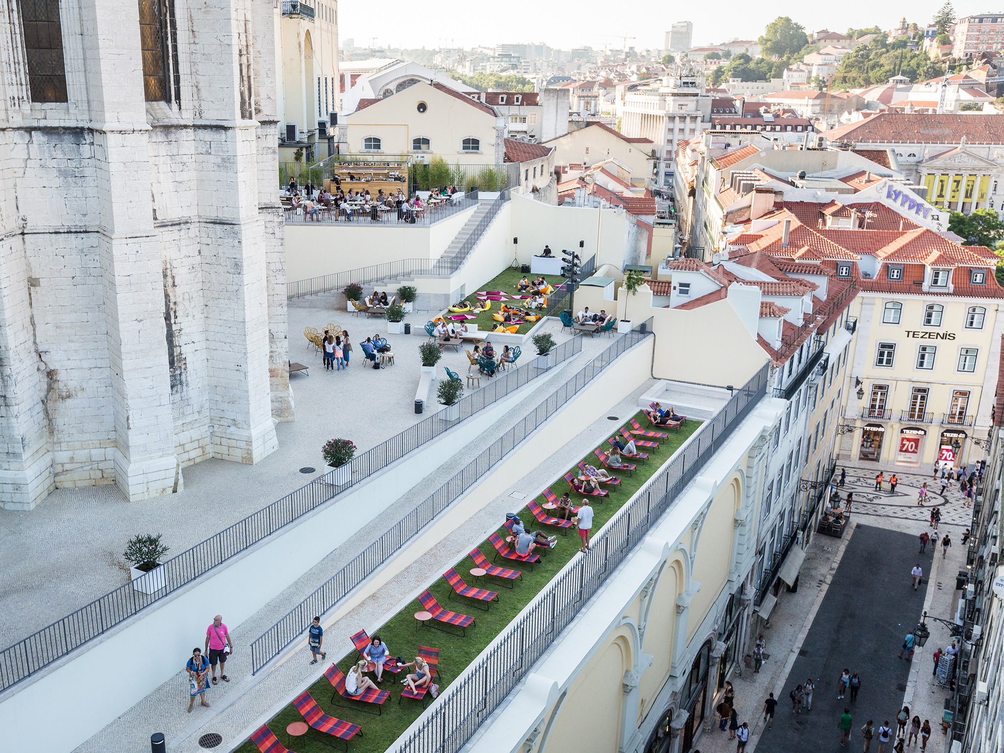 17 best rooftop bars in Lisbon for a drink with a view