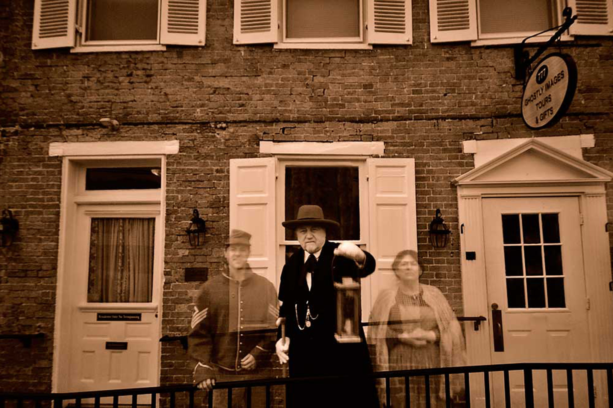 Civil war ghosts of gettysburg tour by us ghost adventures; Things to do in Pennsylvania 10 MustSee Sights