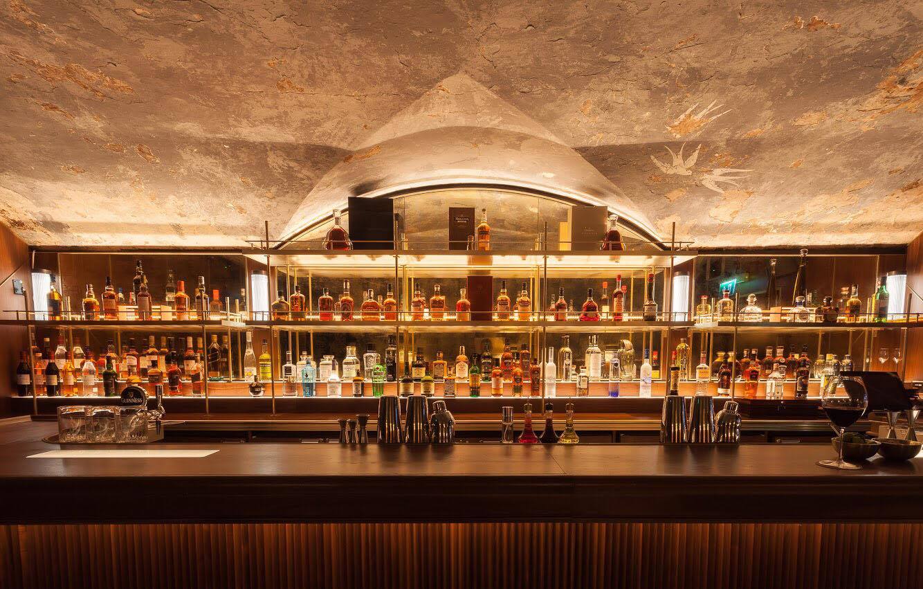 15 Best Bars in Dublin from Cocktail Dens to Classic Boozers