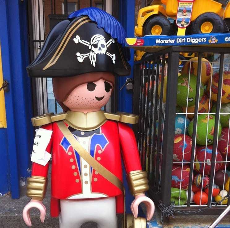 pizzazz toy store brooklyn Derailing Site Photos