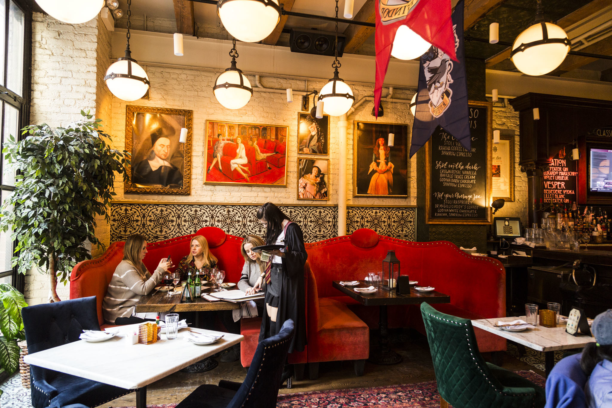Go inside Hubbard Inn’s awesomely accurate Harry Potter popup bar