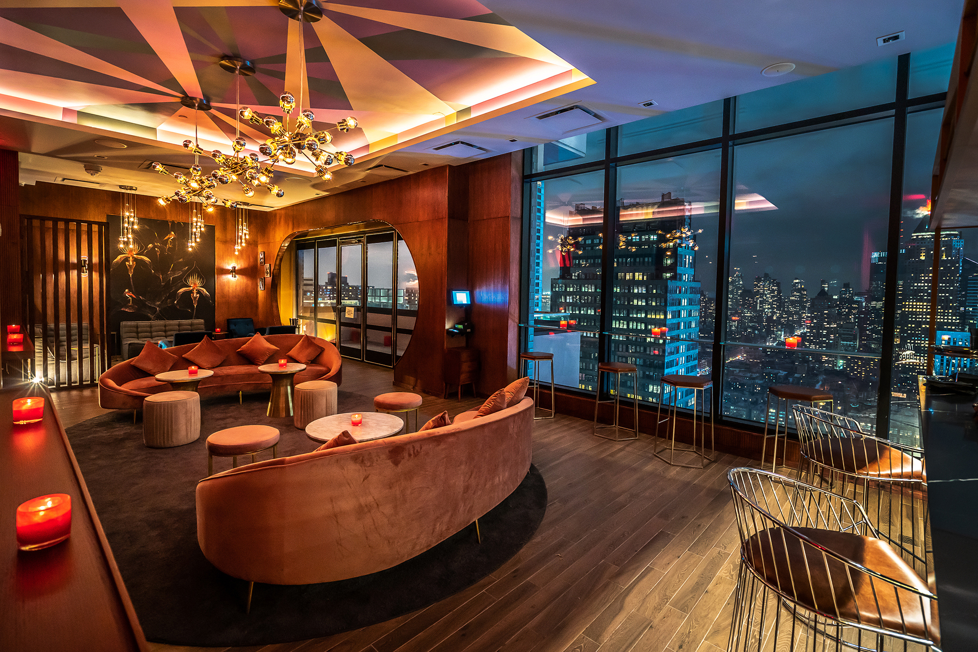 A new James Bondthemed bar in midtown offers skyline views