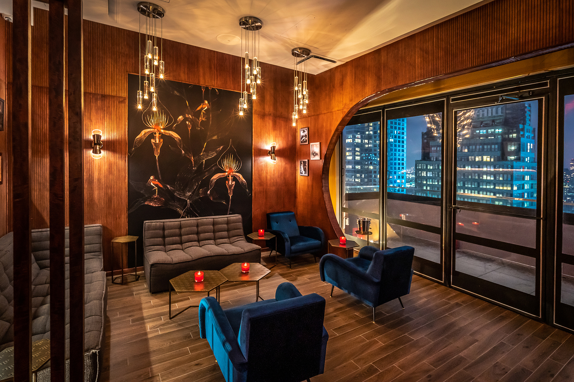 A new James Bondthemed bar in midtown offers skyline views