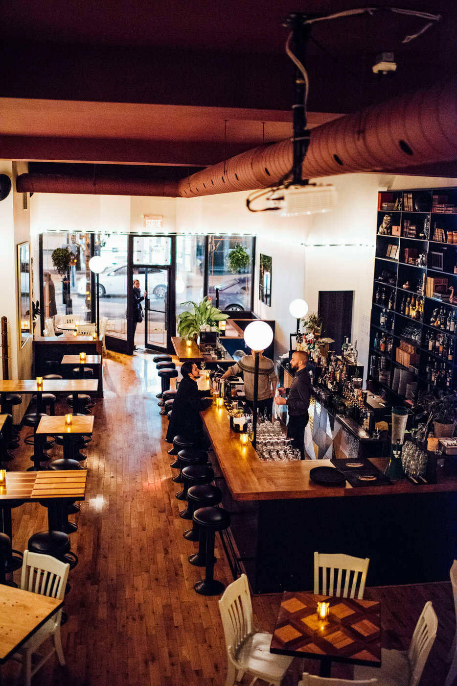 55 Best Bars in Montreal to Enjoy Raising Your Glass at in 2020