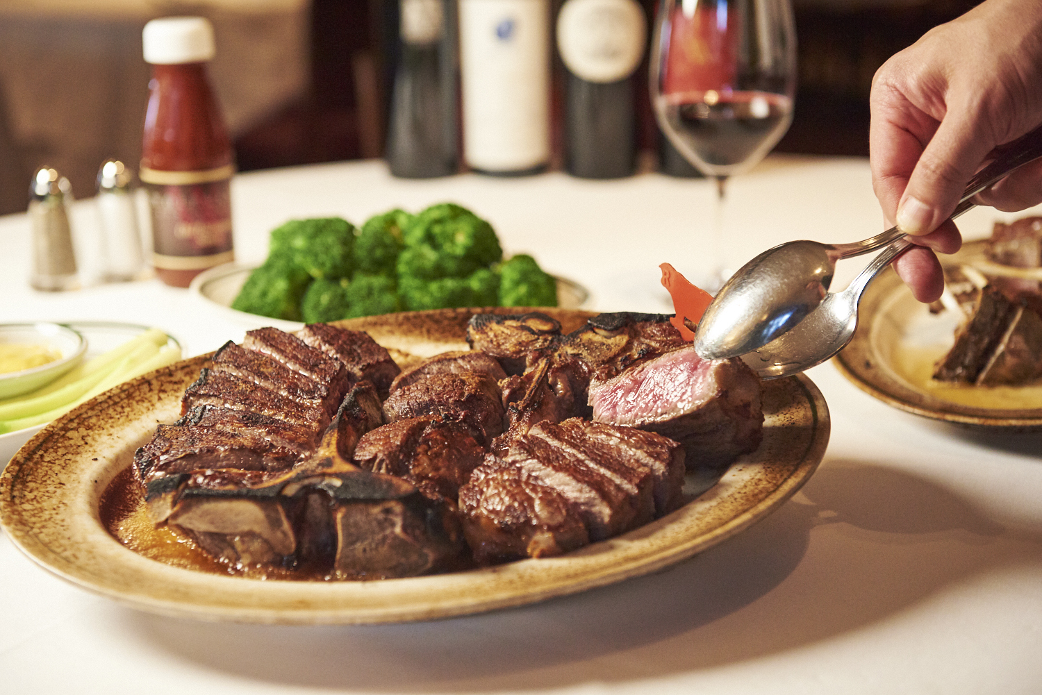 13 Best Steak Restaurants In Singapore For MouthWatering Hunks of Beef