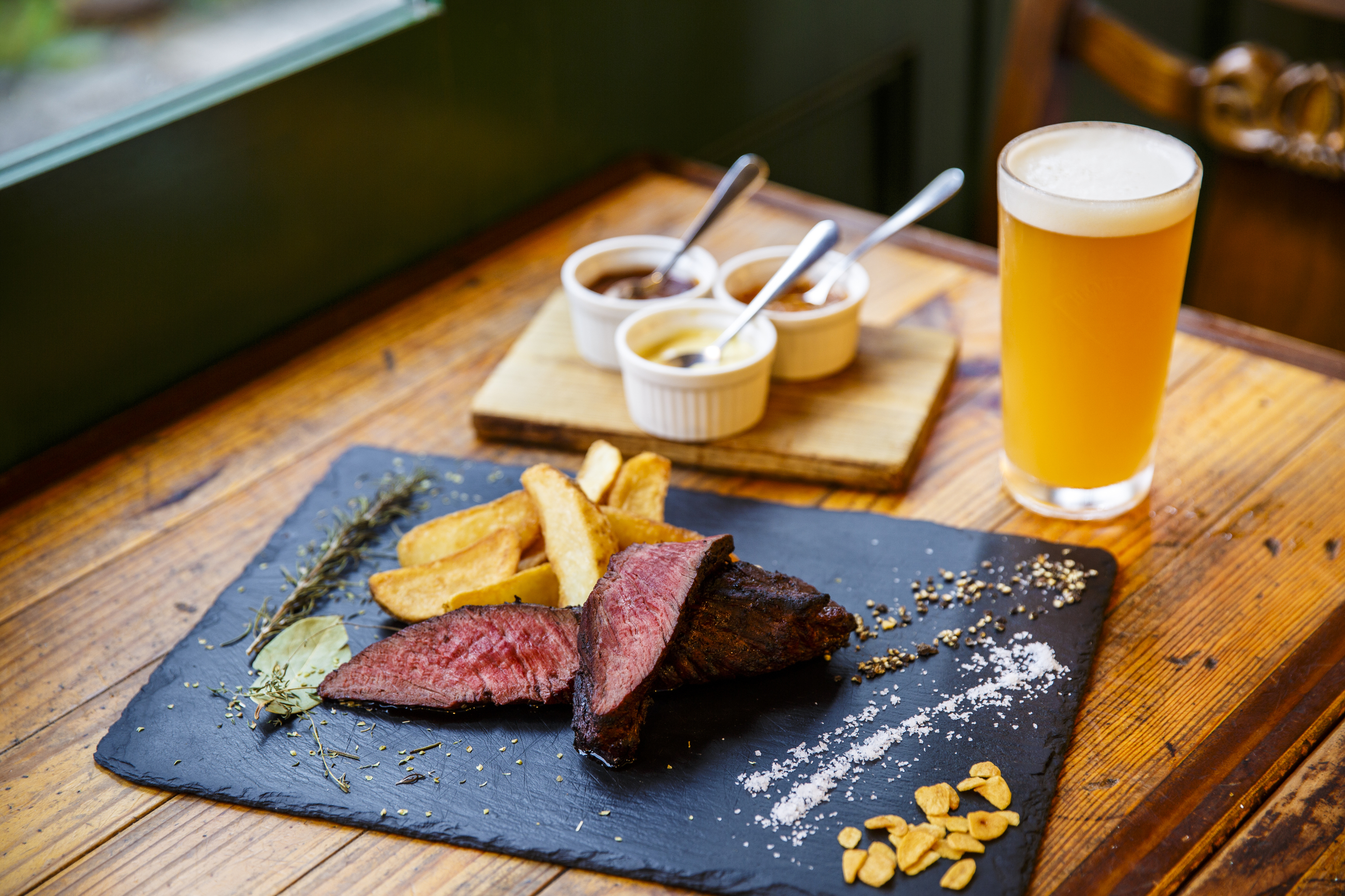 Charcoal Grill Green Bashamichi Bars and pubs in Yokohama, Tokyo